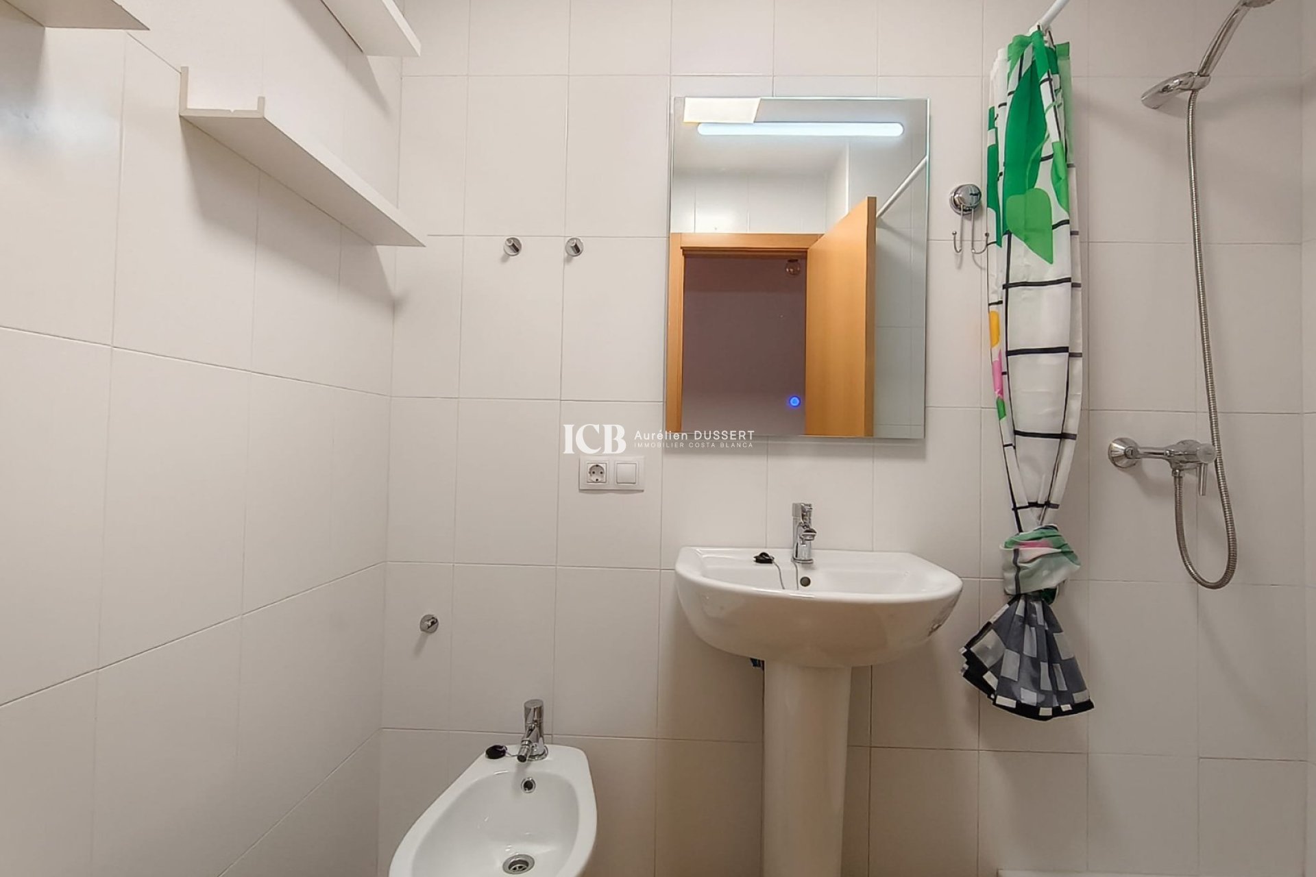 Reventa - Apartamento / piso -
Formentera del Segura
