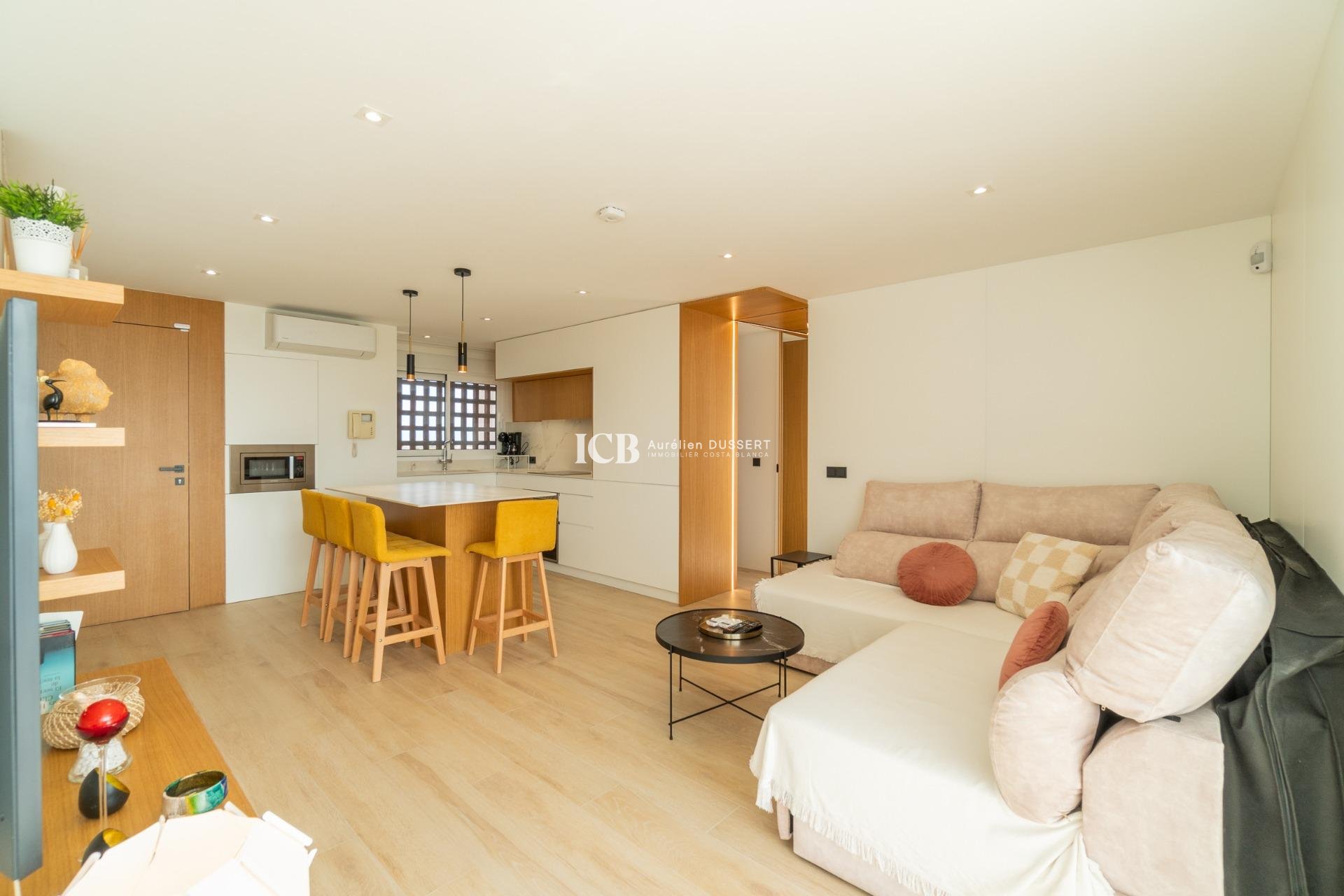 Reventa - Apartamento / piso -
Guardamar del Segura - Puerto Deportivo