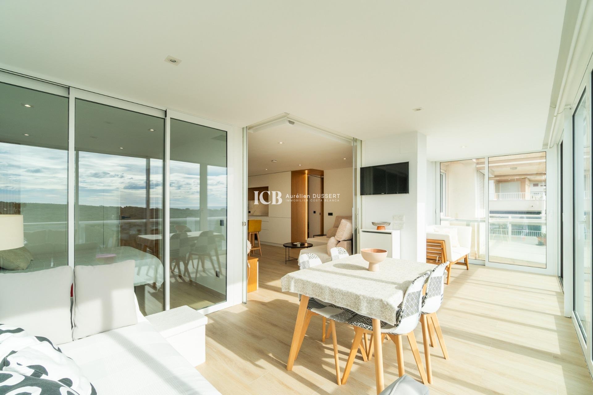 Reventa - Apartamento / piso -
Guardamar del Segura - Puerto Deportivo