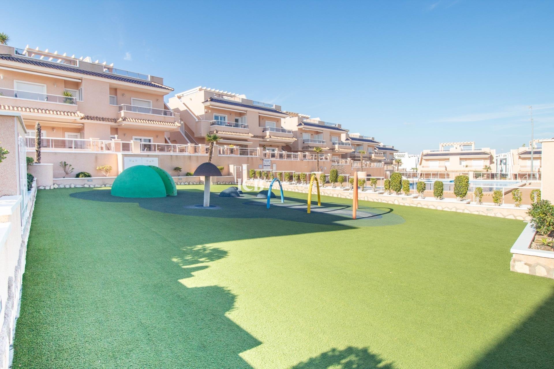Reventa - Apartamento / piso -
Los Altos - Torrevieja