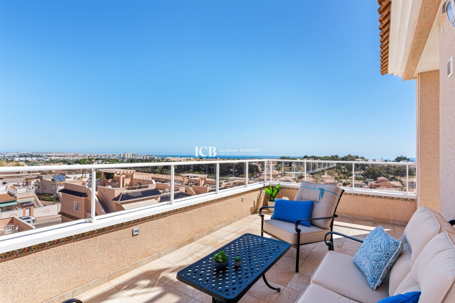 Reventa - Apartamento / piso -
Los Altos - Torrevieja