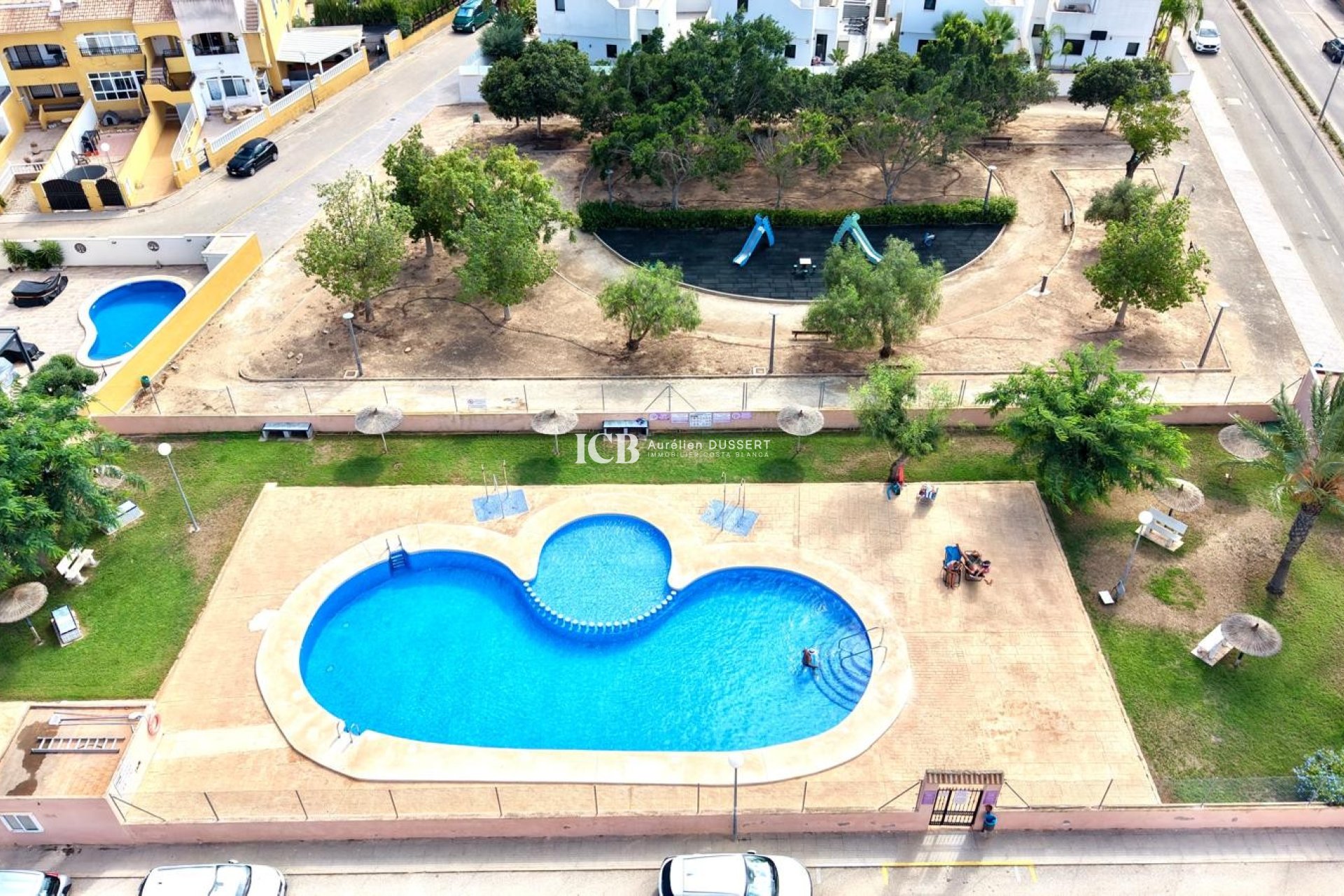 Reventa - Apartamento / piso -
Los Montesinos - La Herrada