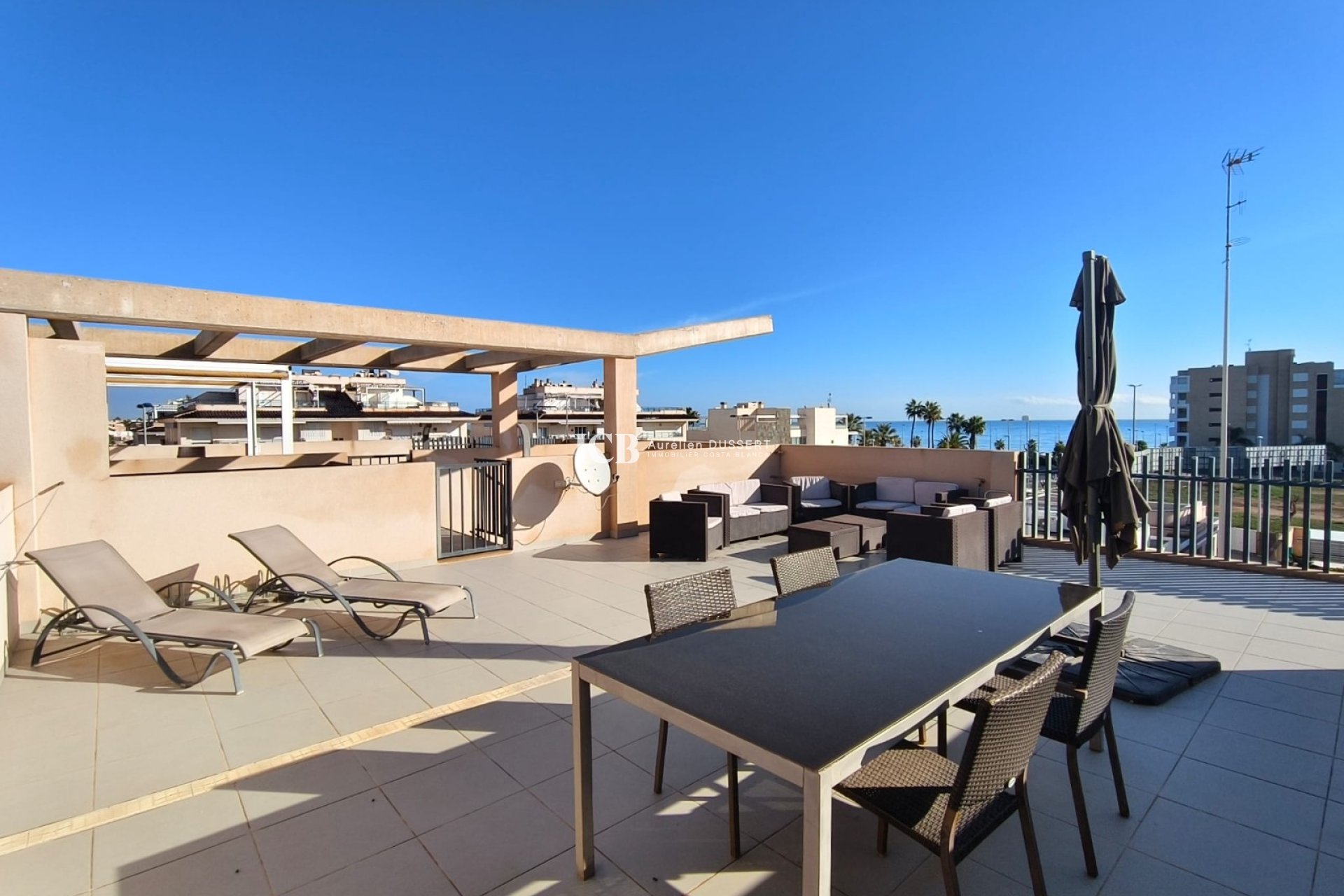 Reventa - Apartamento / piso -
Mil Palmeras