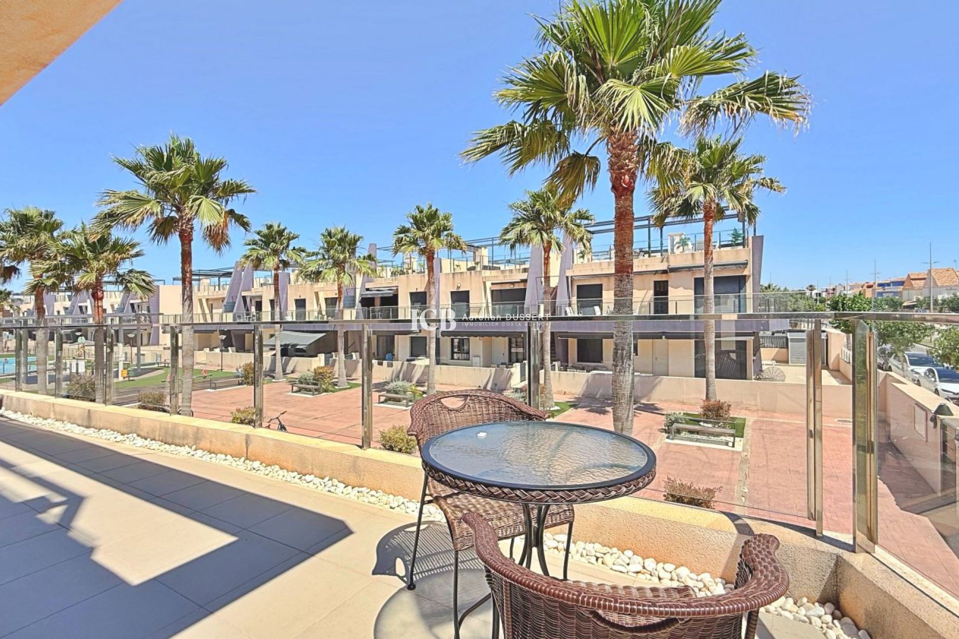Reventa - Apartamento / piso -
Mil Palmeras
