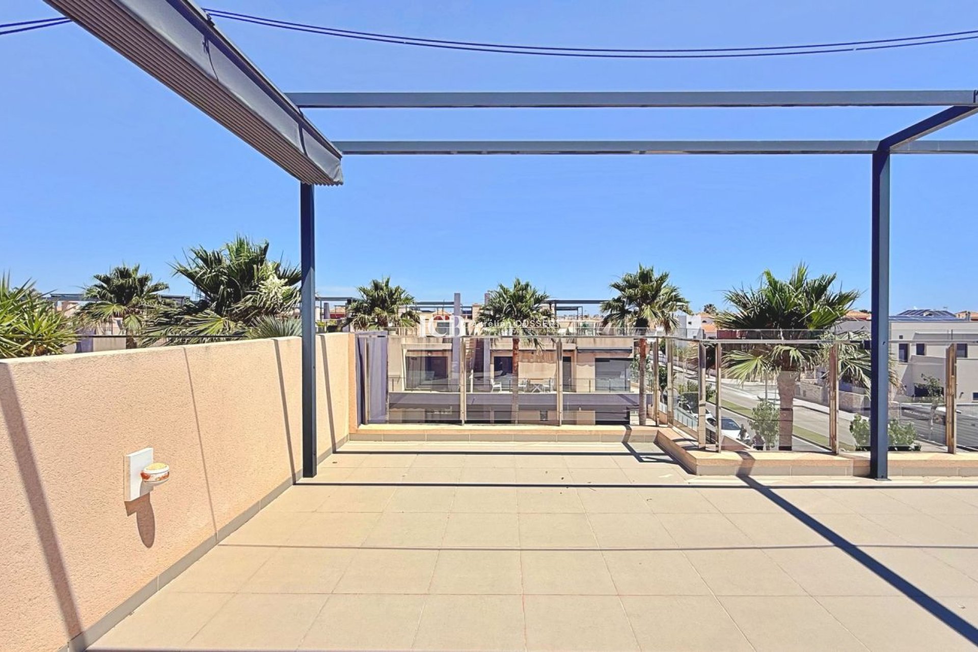 Reventa - Apartamento / piso -
Mil Palmeras