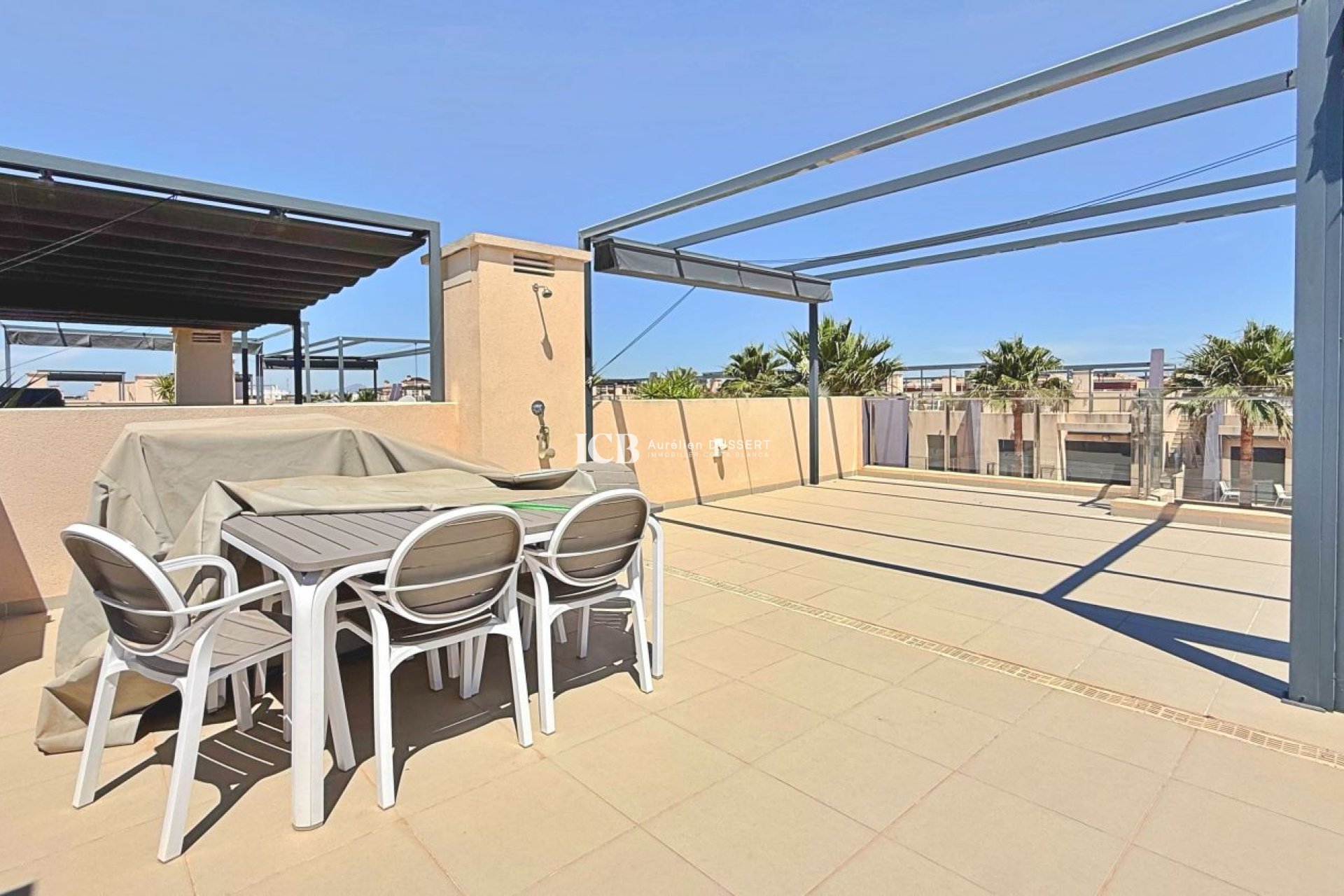 Reventa - Apartamento / piso -
Mil Palmeras