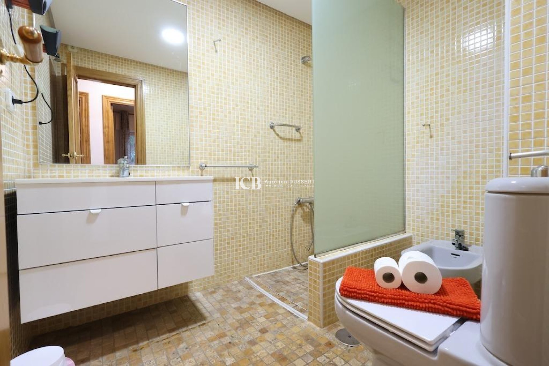 Reventa - Apartamento / piso -
Orihuela Costa - Campoamor