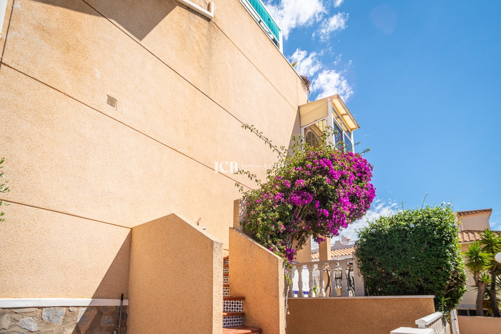 Reventa - Apartamento / piso -
Orihuela Costa - La Florida