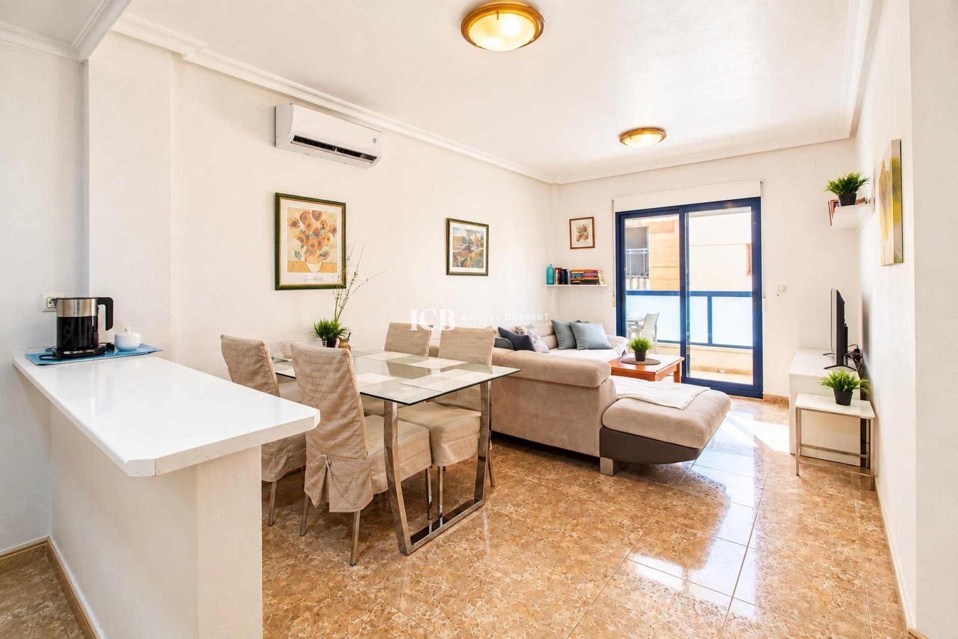 Reventa - Apartamento / piso -
Orihuela Costa - La Regia