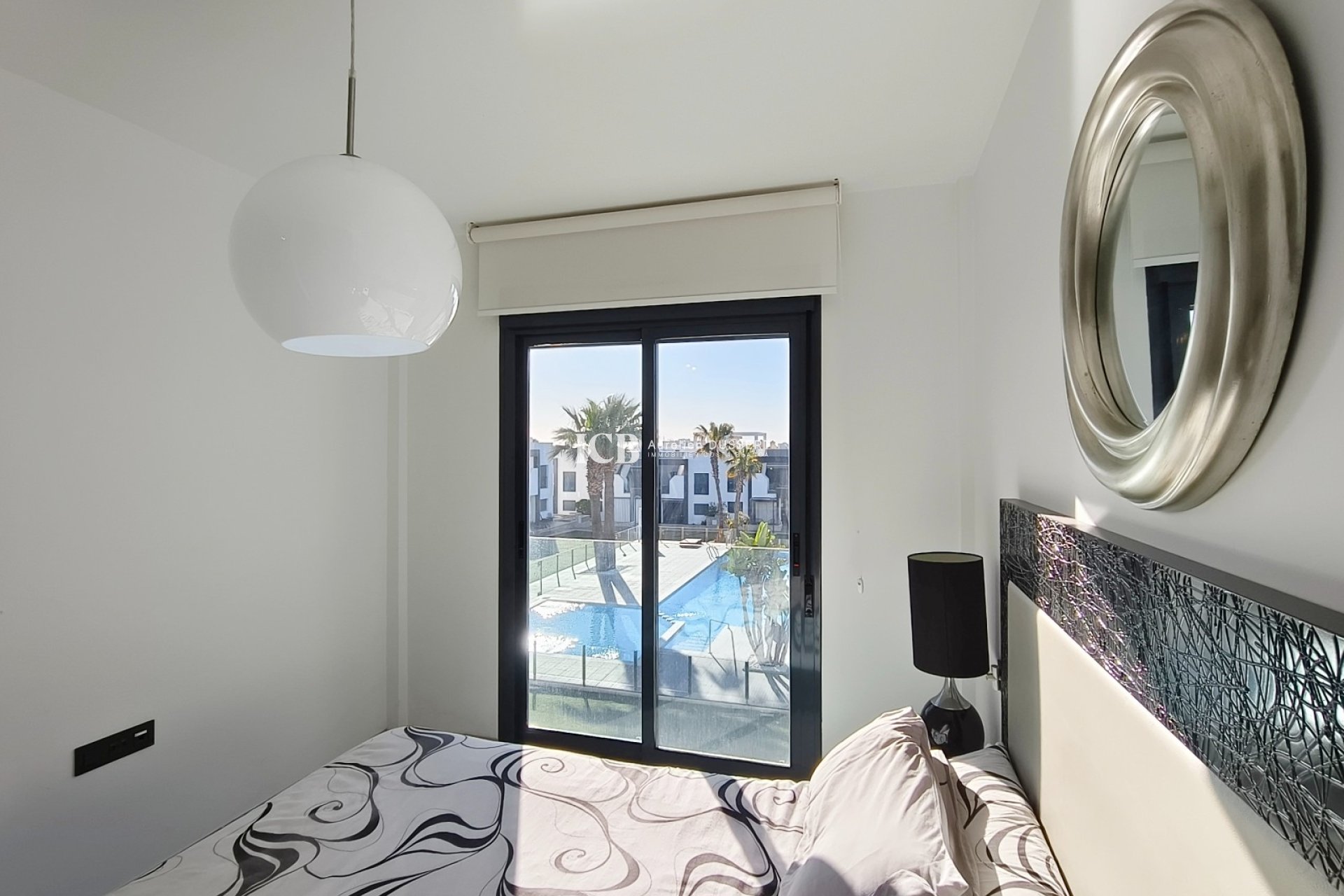 Reventa - Apartamento / piso -
Orihuela Costa - La Zenia