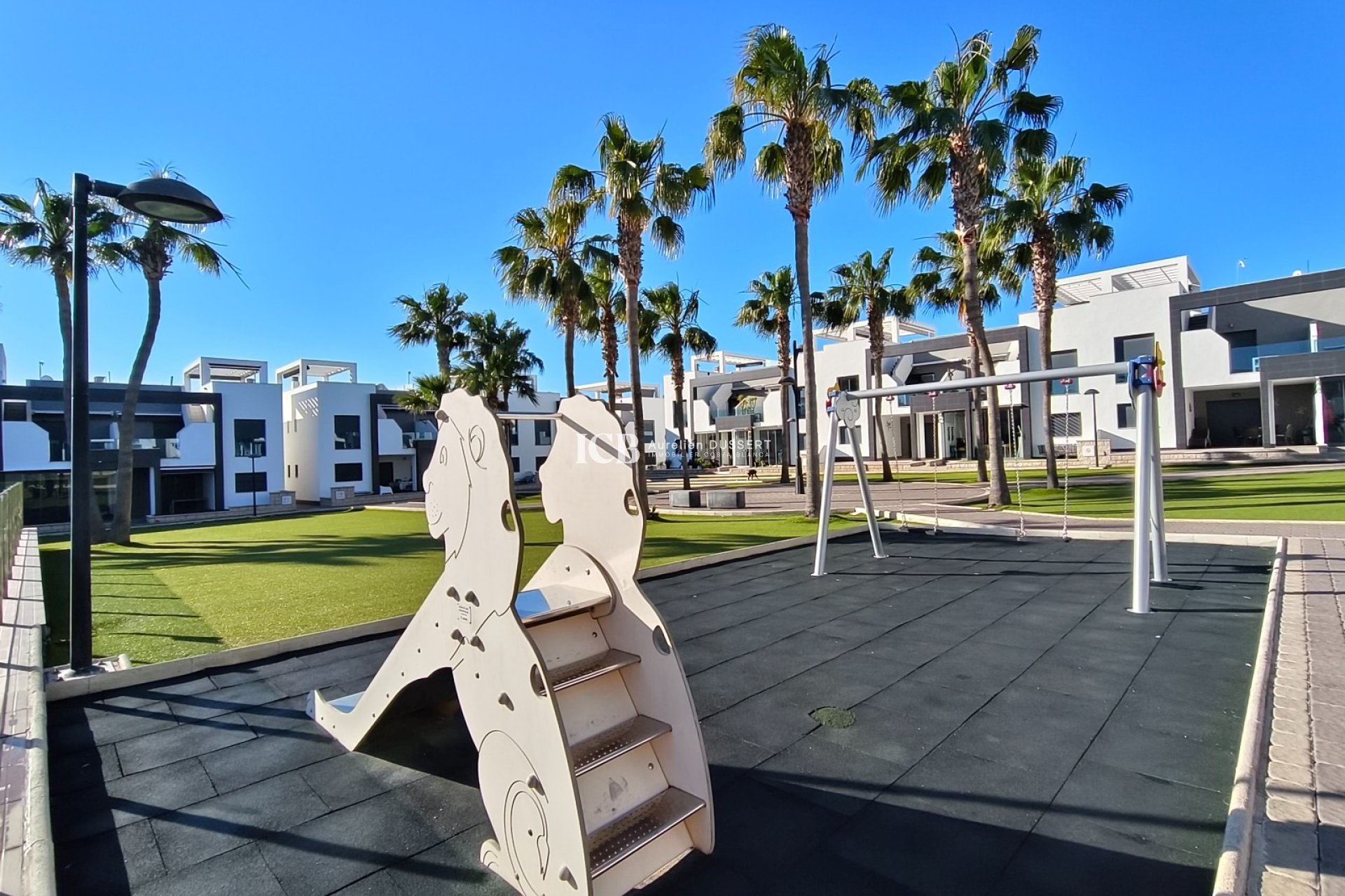 Reventa - Apartamento / piso -
Orihuela Costa - La Zenia