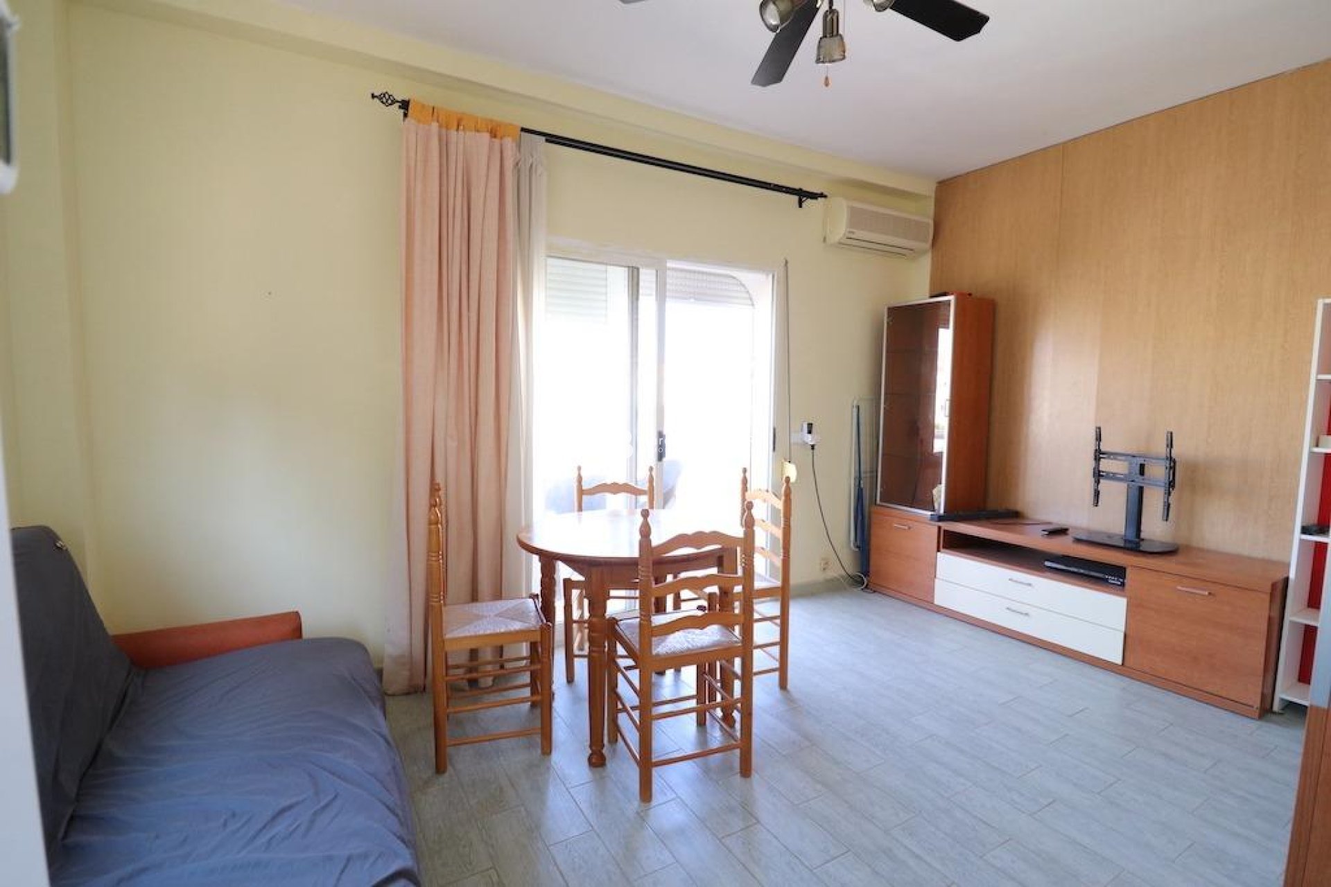 Reventa - Apartamento / piso -
Orihuela Costa - Las Filipinas