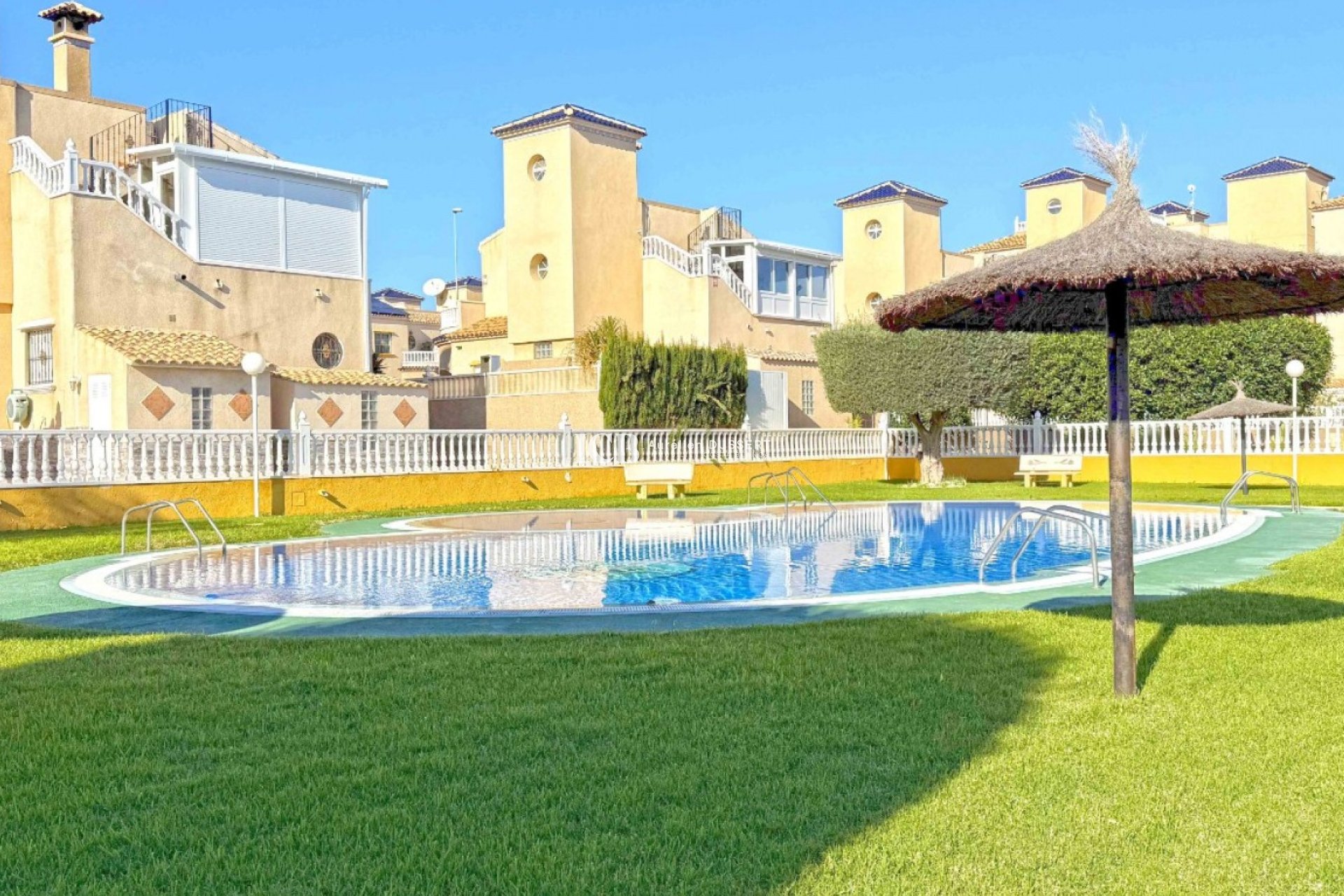 Reventa - Apartamento / piso -
Orihuela Costa - Lomas de Cabo Roig