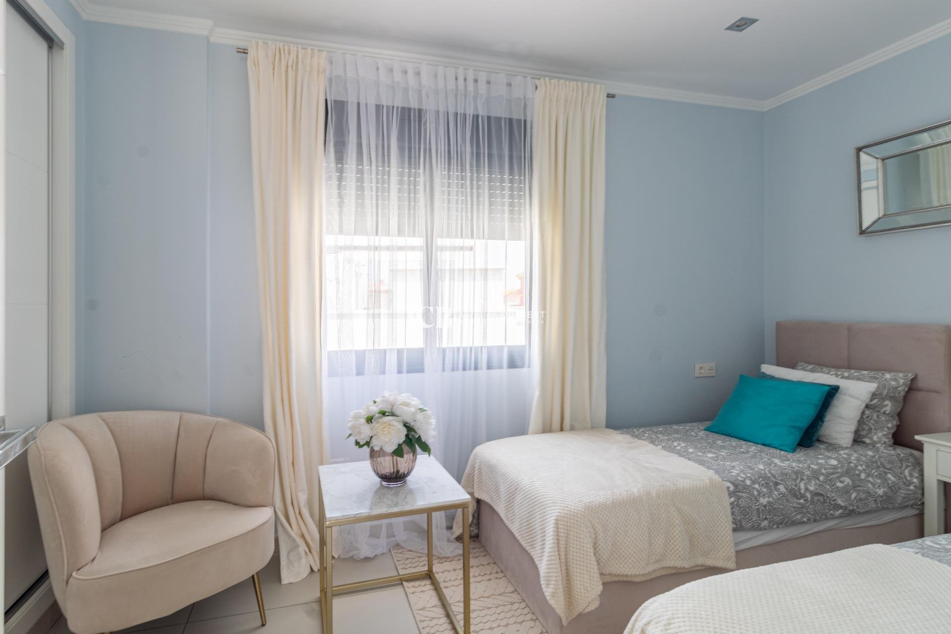 Reventa - Apartamento / piso -
Orihuela Costa - Lomas de Cabo Roig
