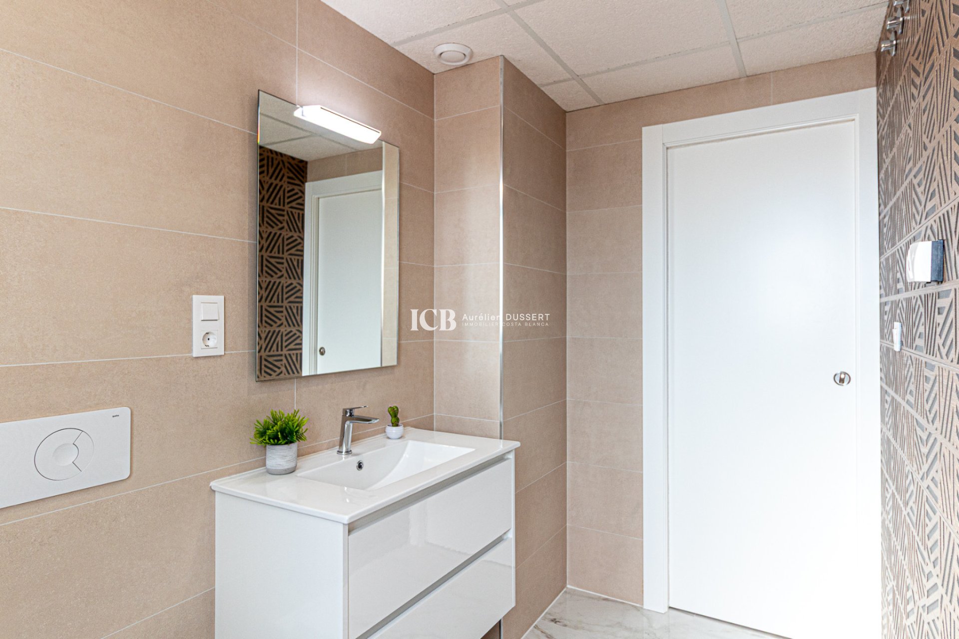 Reventa - Apartamento / piso -
Orihuela Costa - Los Altos