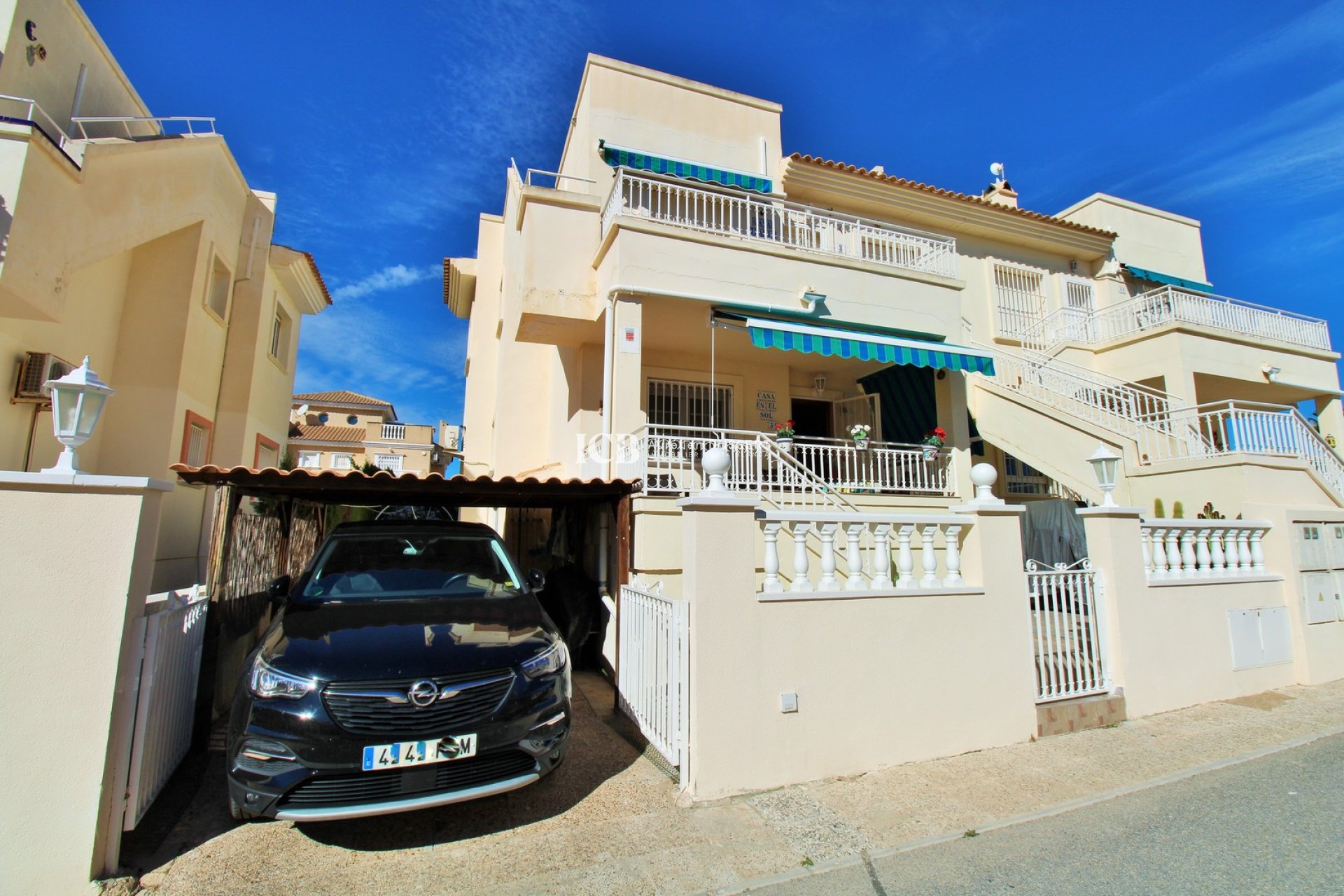 Reventa - Apartamento / piso -
Orihuela Costa - Playa Flamenca