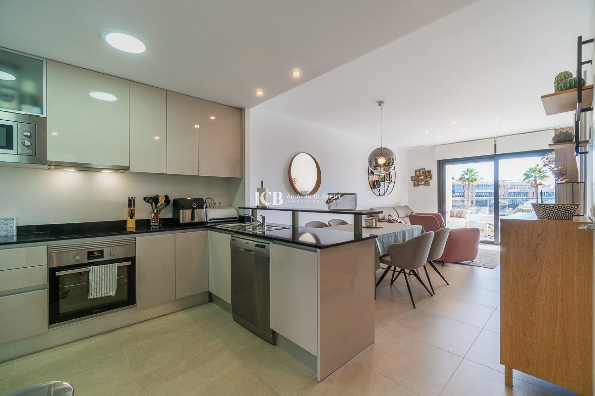 Reventa - Apartamento / piso -
Orihuela Costa - Playa Flamenca