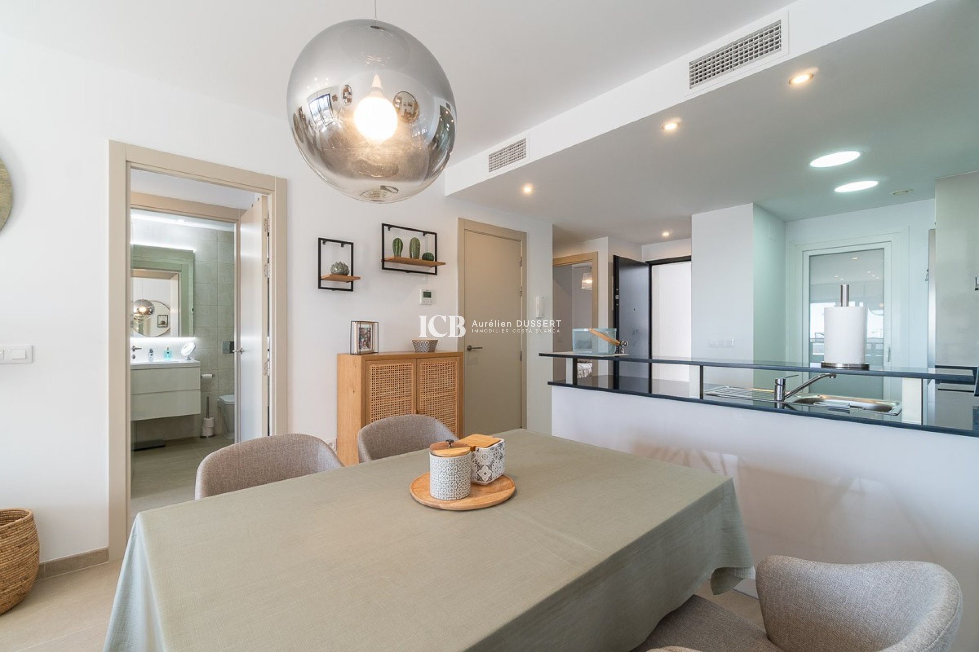 Reventa - Apartamento / piso -
Orihuela Costa - Playa Flamenca