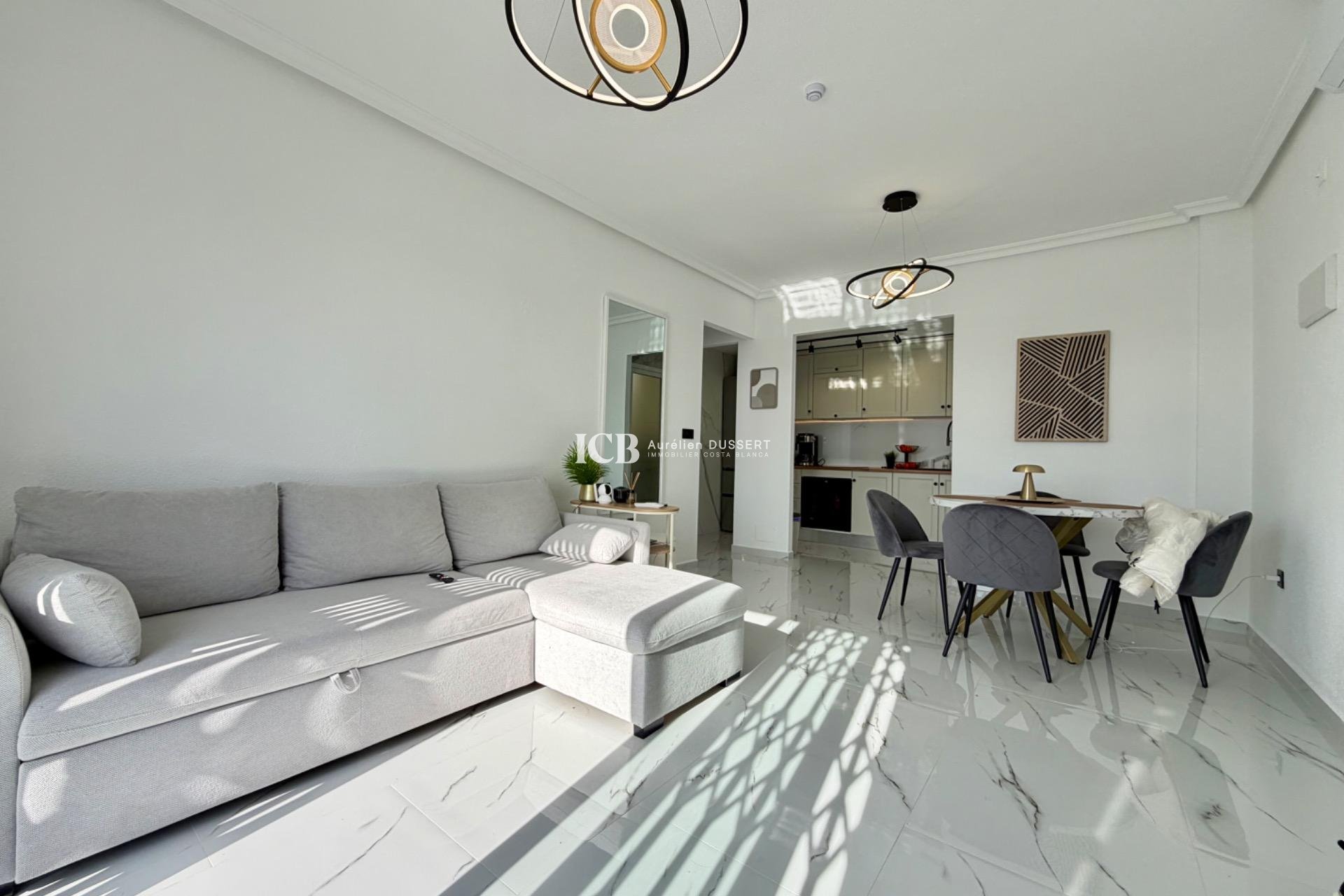 Reventa - Apartamento / piso -
Orihuela Costa - Playa Flamenca