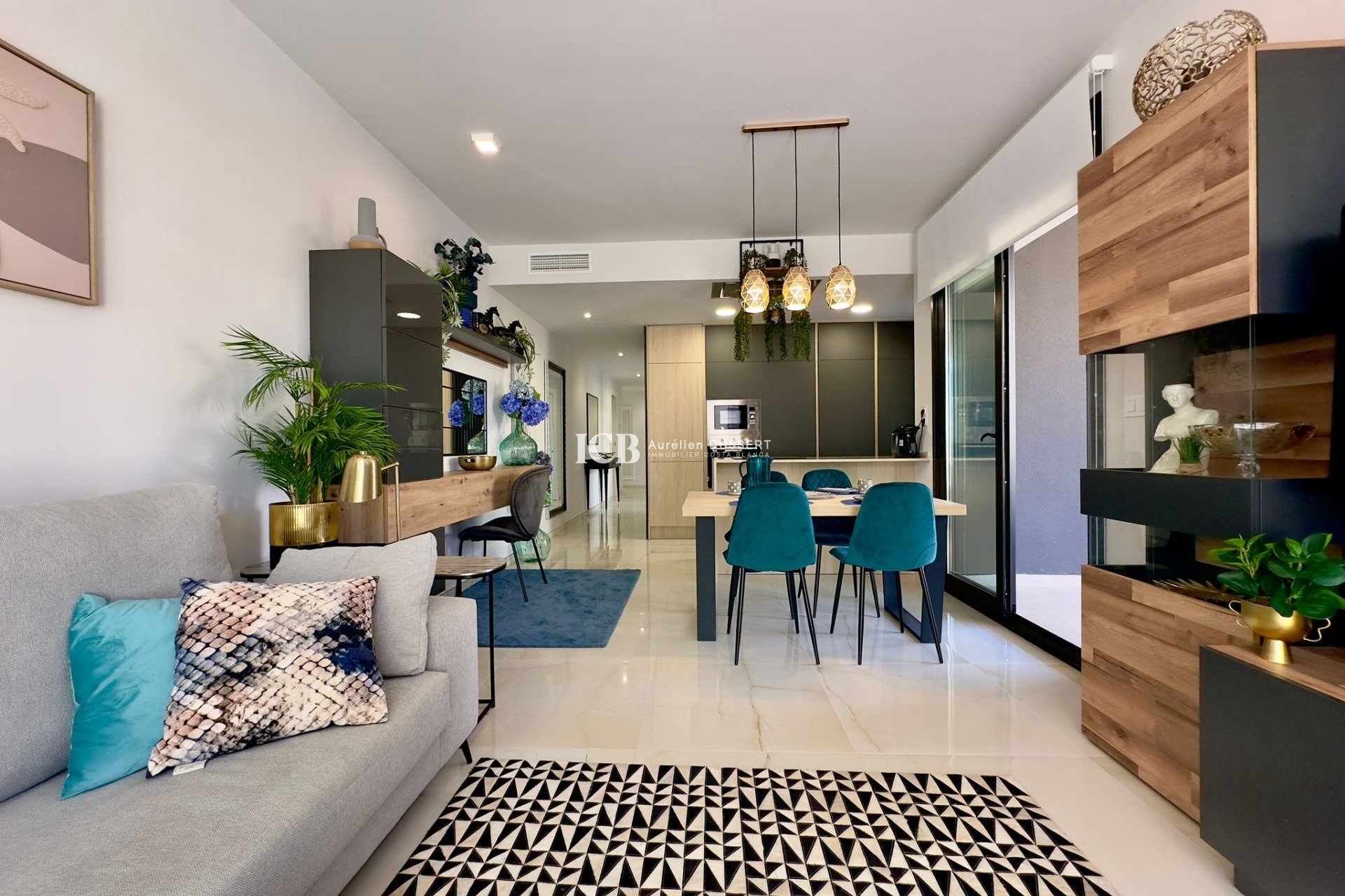 Reventa - Apartamento / piso -
Orihuela Costa - Playa Flamenca