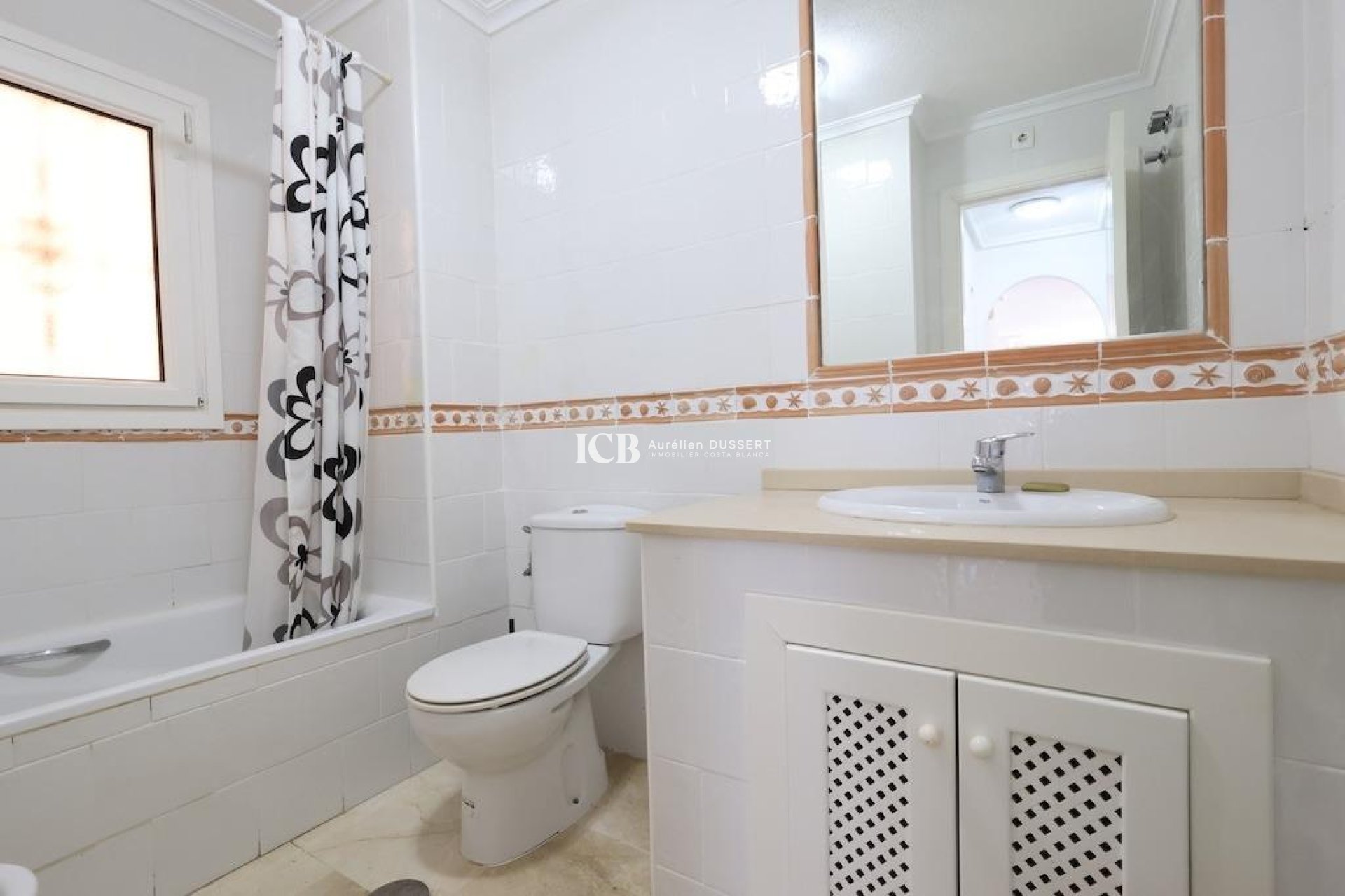 Reventa - Apartamento / piso -
Orihuela Costa - Playa Flamenca