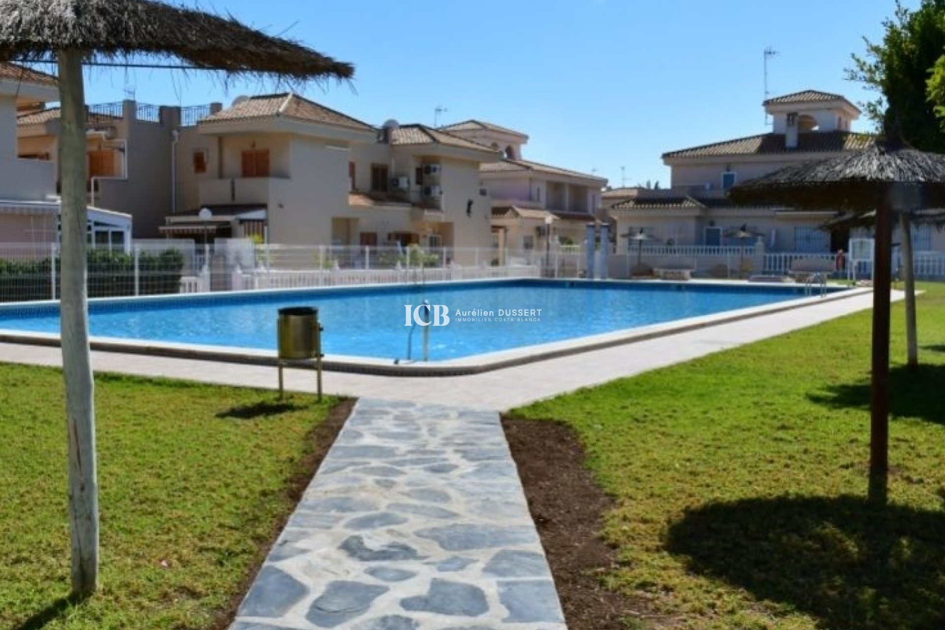 Reventa - Apartamento / piso -
Orihuela Costa - Playa Flamenca