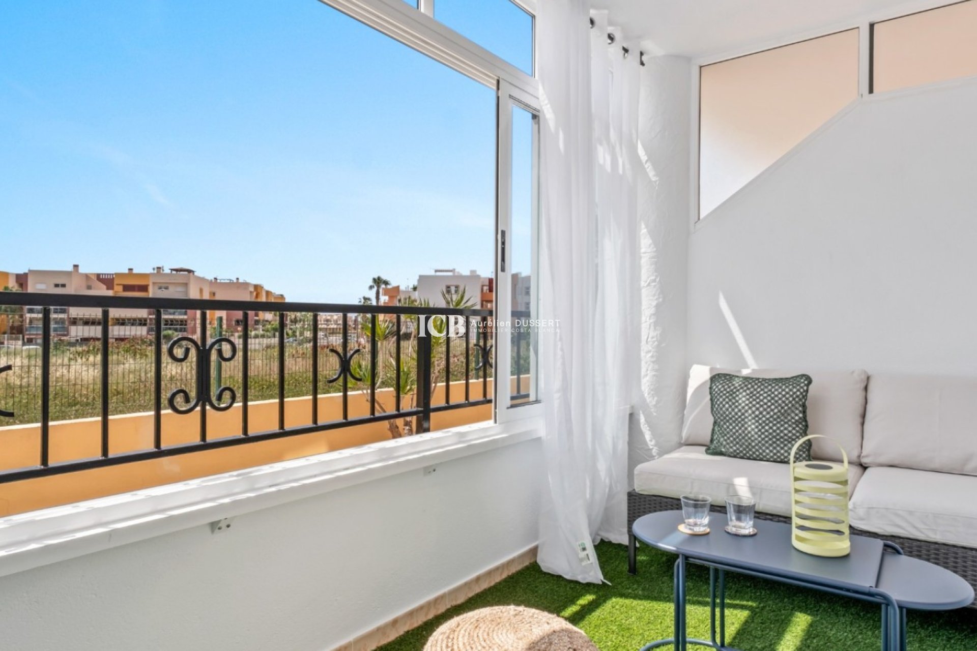 Reventa - Apartamento / piso -
Orihuela Costa - Playa Flamenca