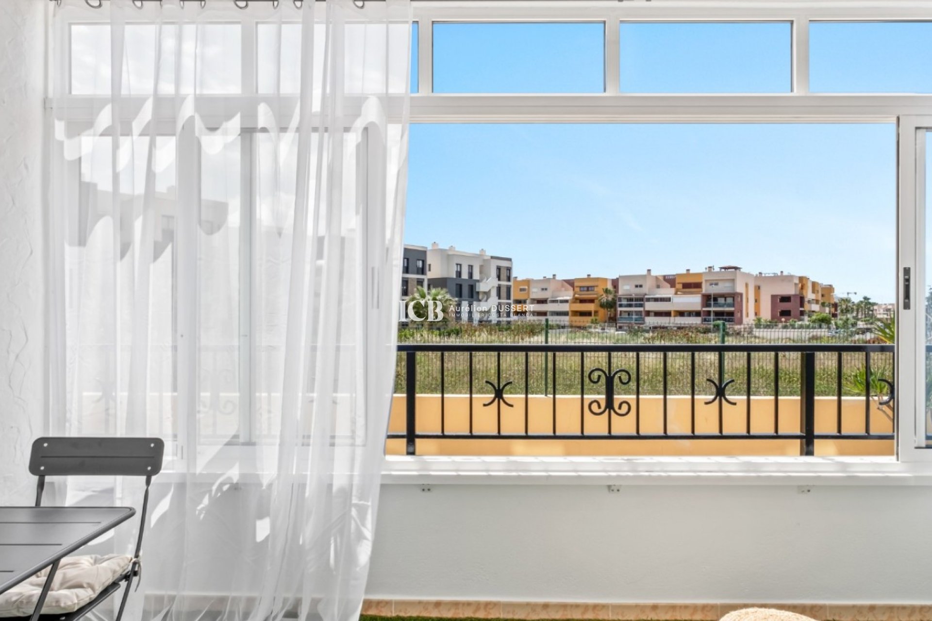 Reventa - Apartamento / piso -
Orihuela Costa - Playa Flamenca