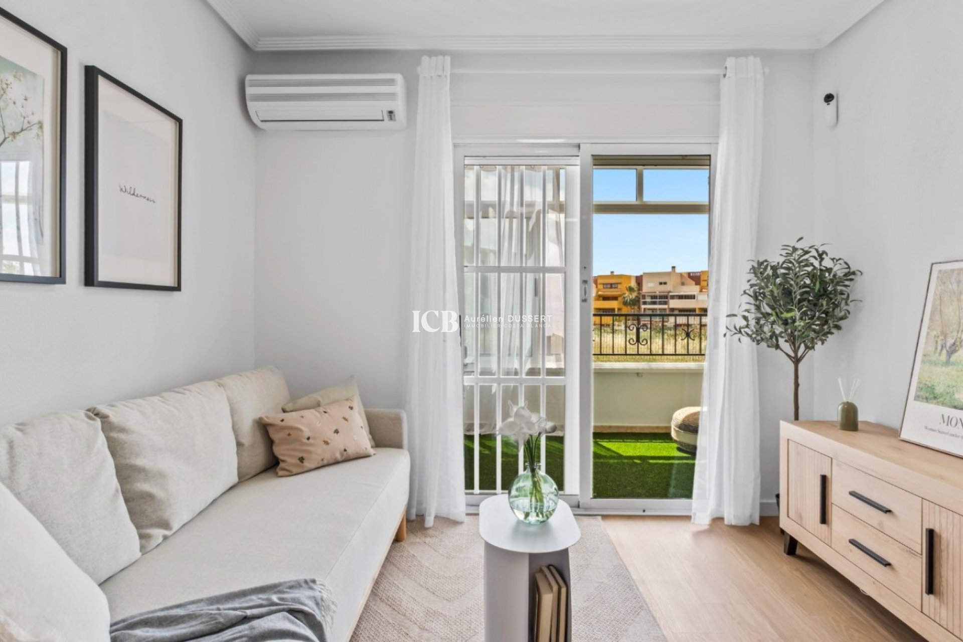 Reventa - Apartamento / piso -
Orihuela Costa - Playa Flamenca