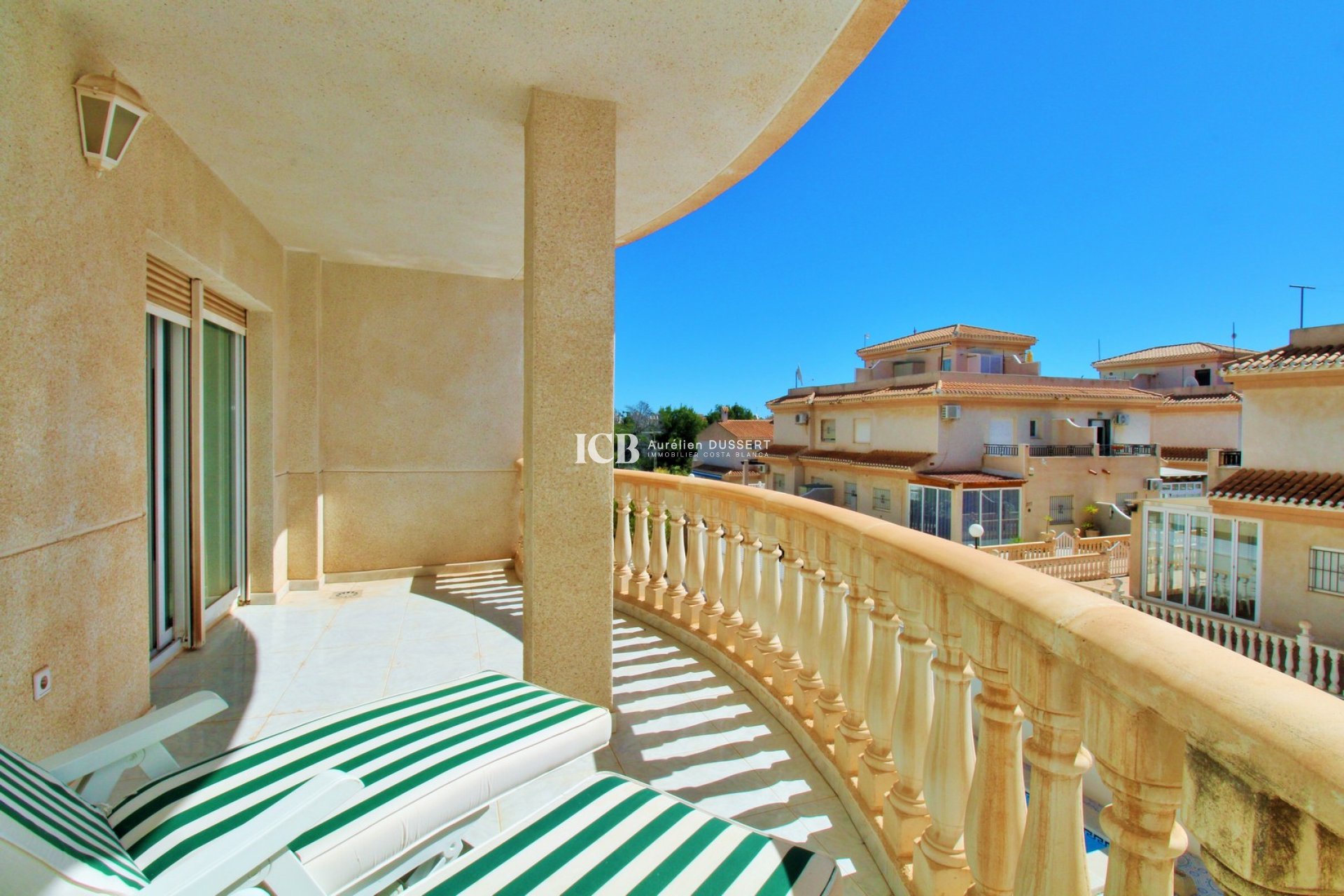 Reventa - Apartamento / piso -
Orihuela Costa - Playa Flamenca