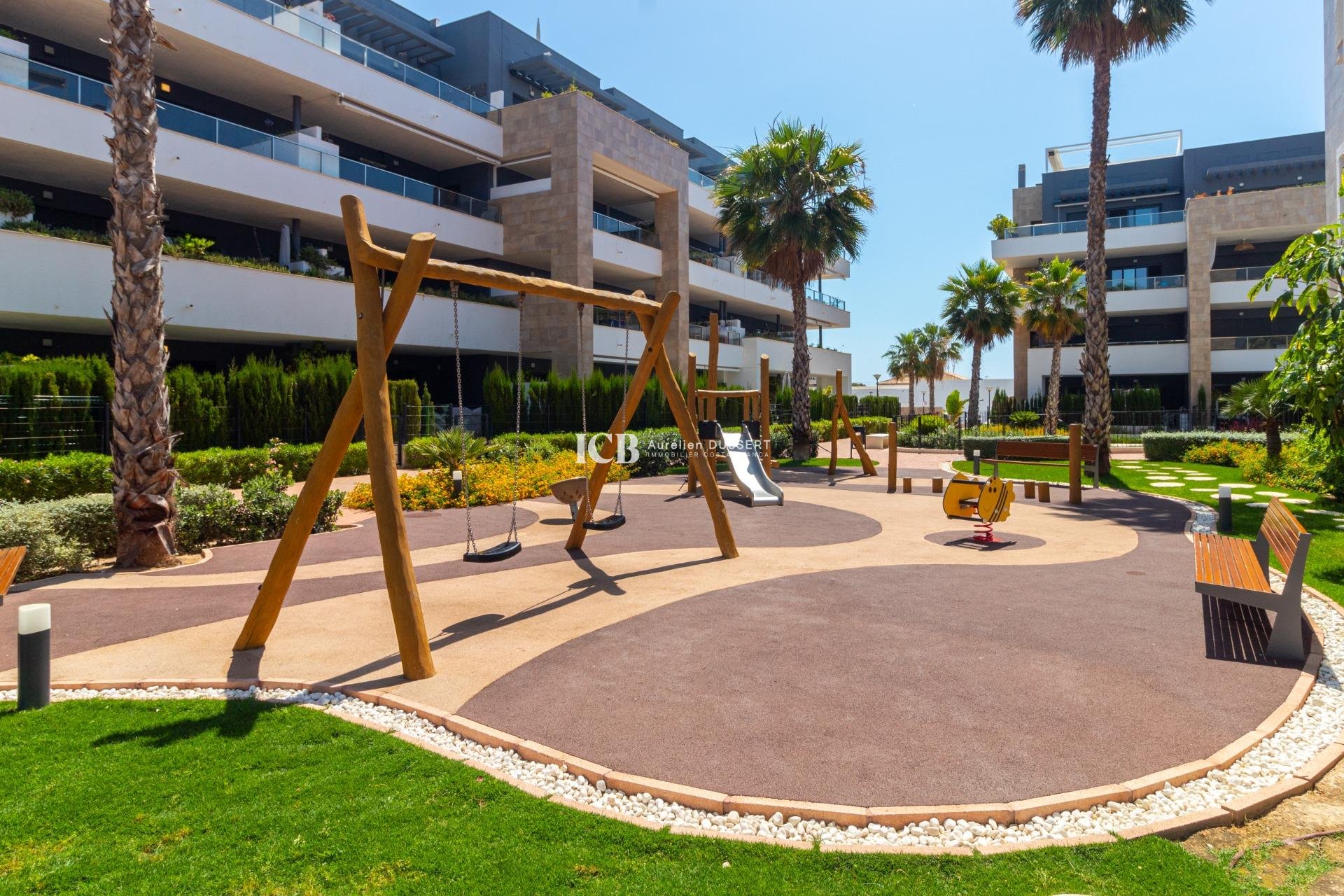 Reventa - Apartamento / piso -
Orihuela Costa - Playa Flamenca