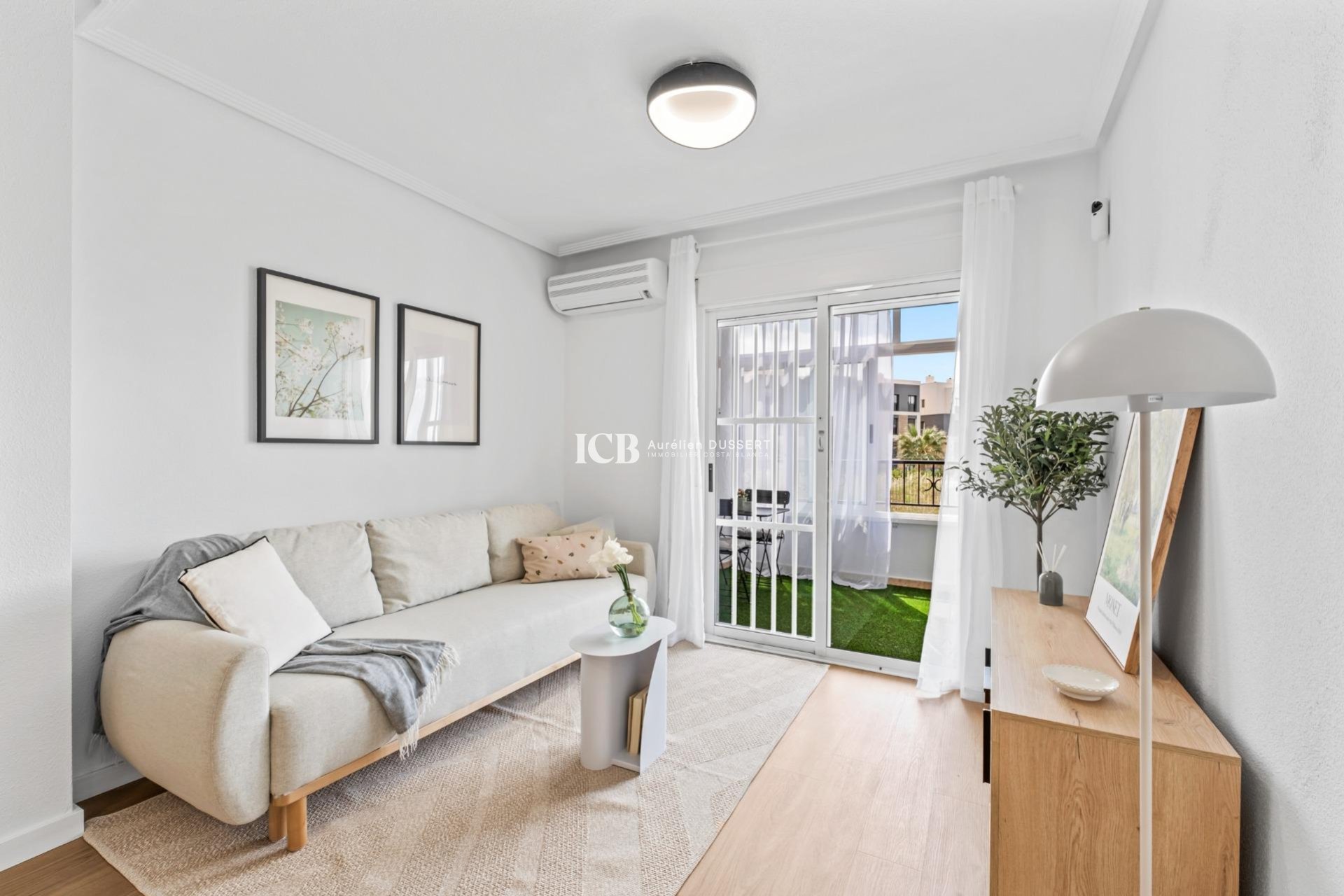 Reventa - Apartamento / piso -
Orihuela Costa - Playa Flamenca