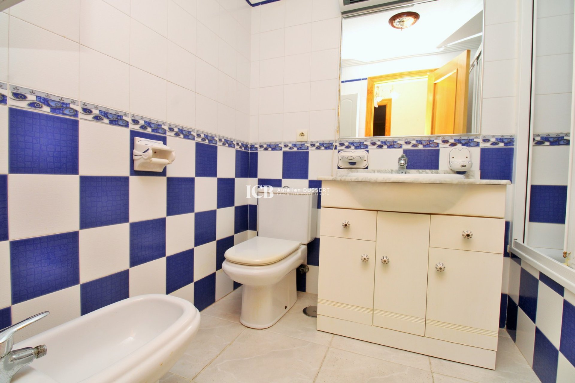 Reventa - Apartamento / piso -
Orihuela Costa - Playa Flamenca