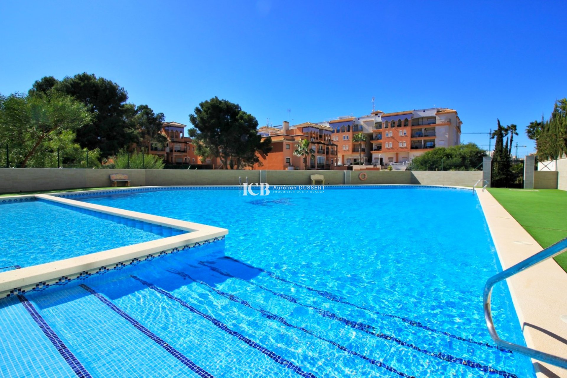 Reventa - Apartamento / piso -
Orihuela Costa - Playa Flamenca