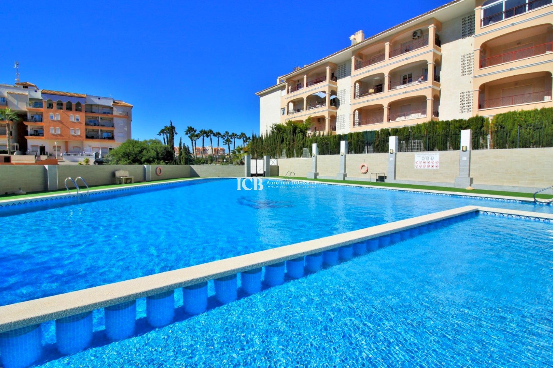 Reventa - Apartamento / piso -
Orihuela Costa - Playa Flamenca