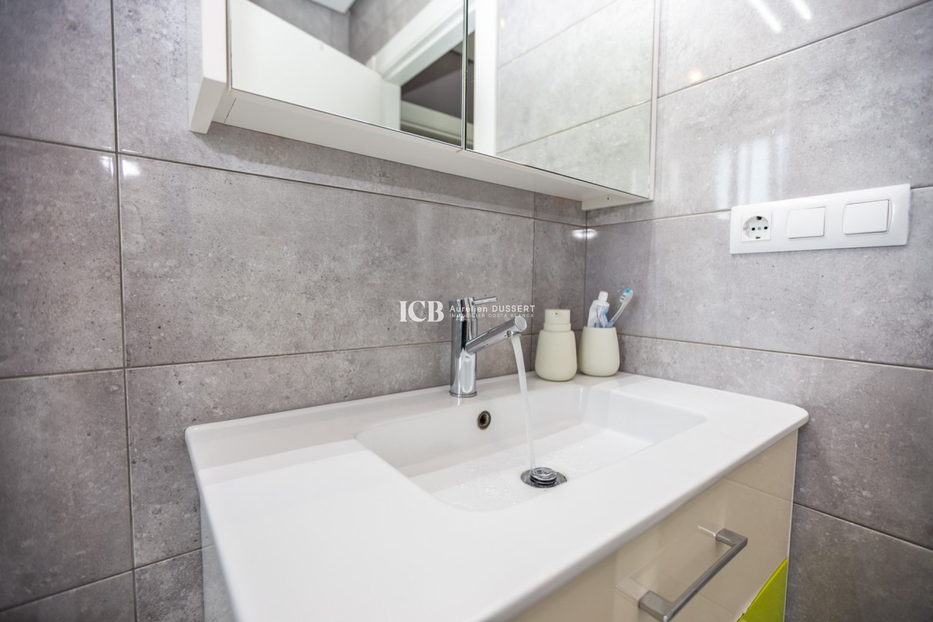 Reventa - Apartamento / piso -
Orihuela Costa - Villamartín