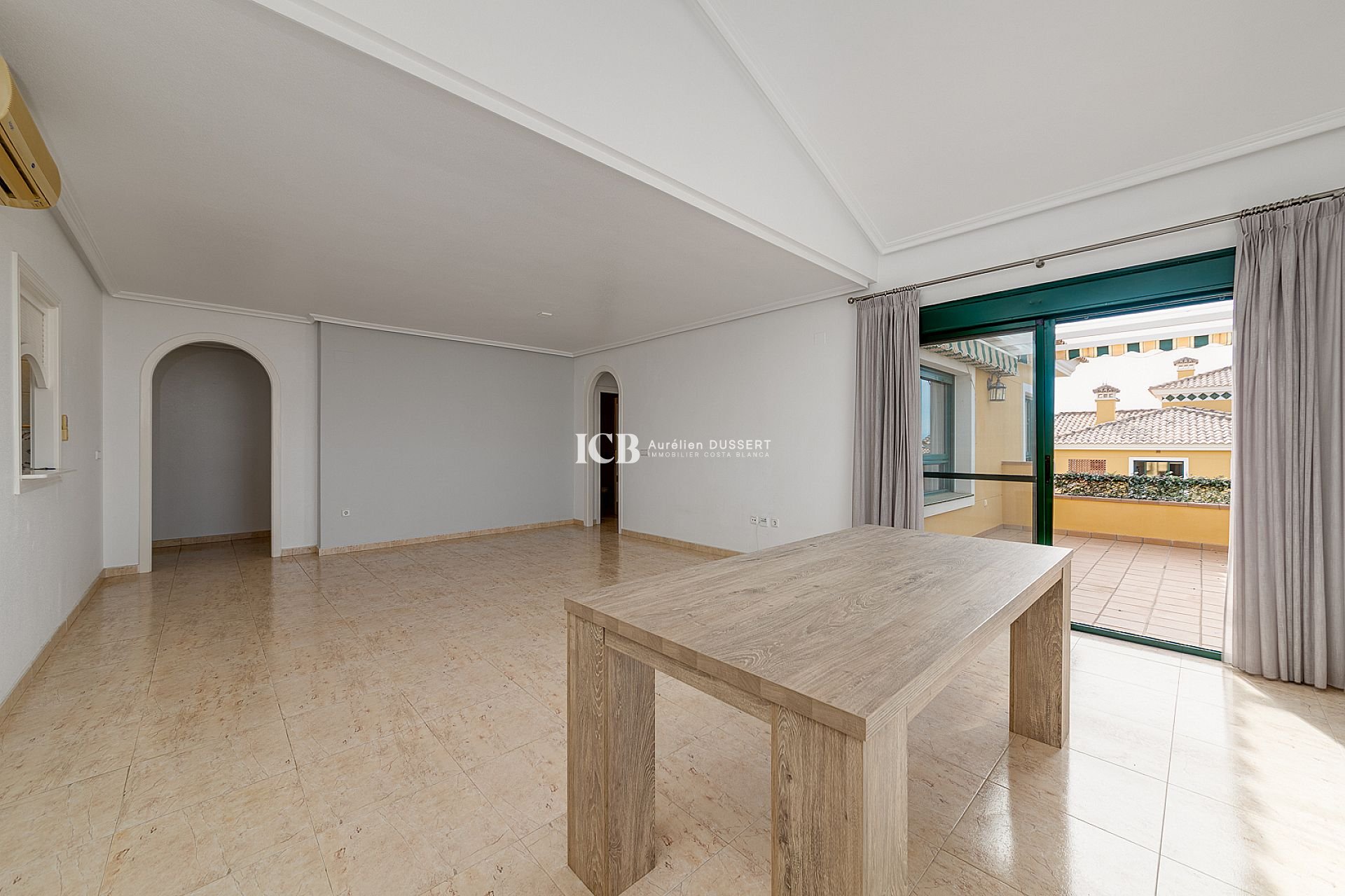 Reventa - Apartamento / piso -
Orihuela Costa