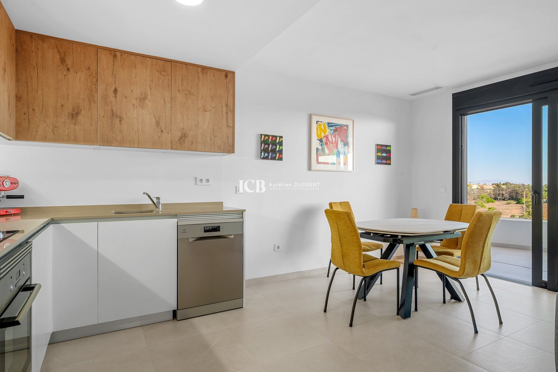 Reventa - Apartamento / piso -
Punta Prima - Torrevieja