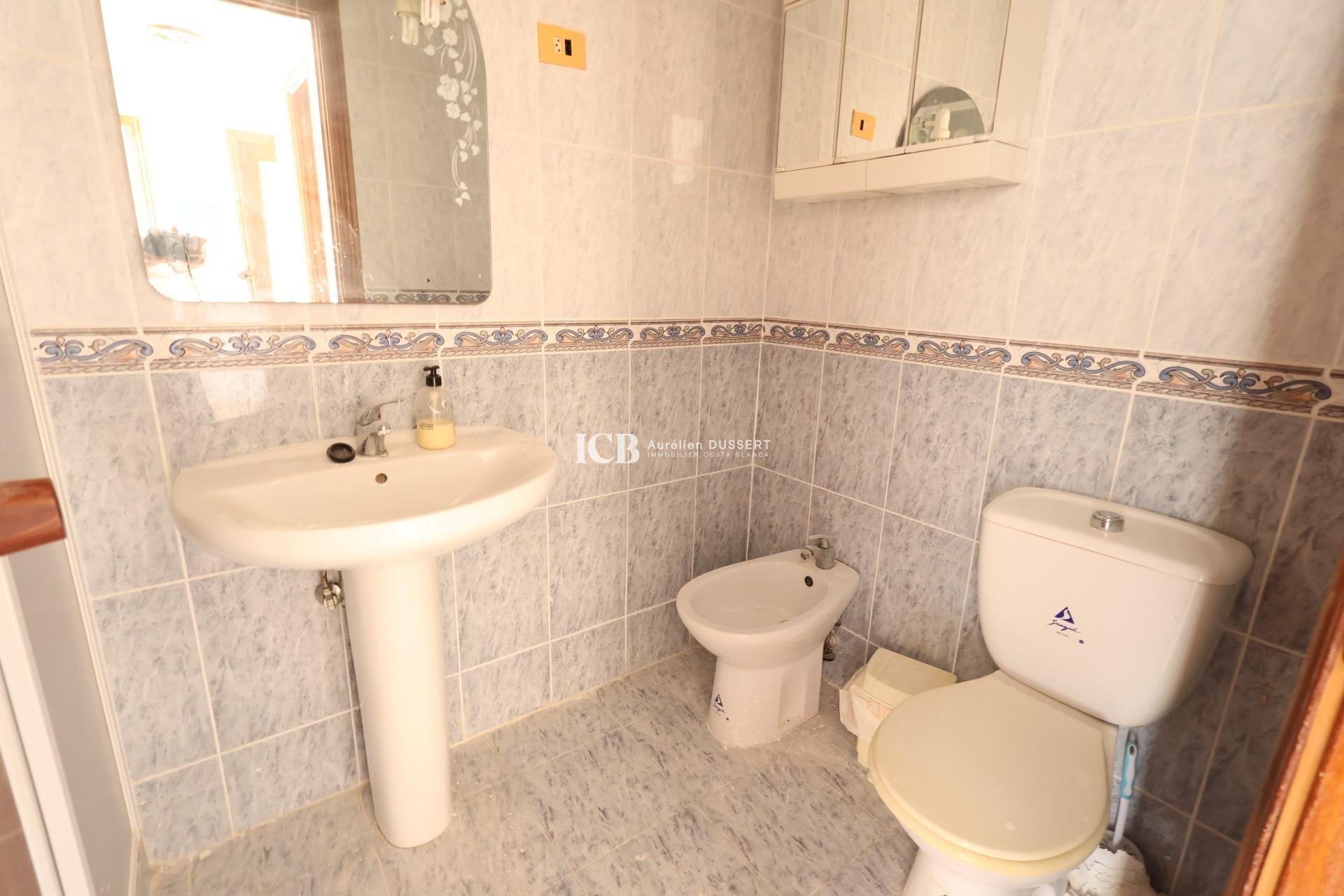 Reventa - Apartamento / piso -
Punta Prima - Torrevieja
