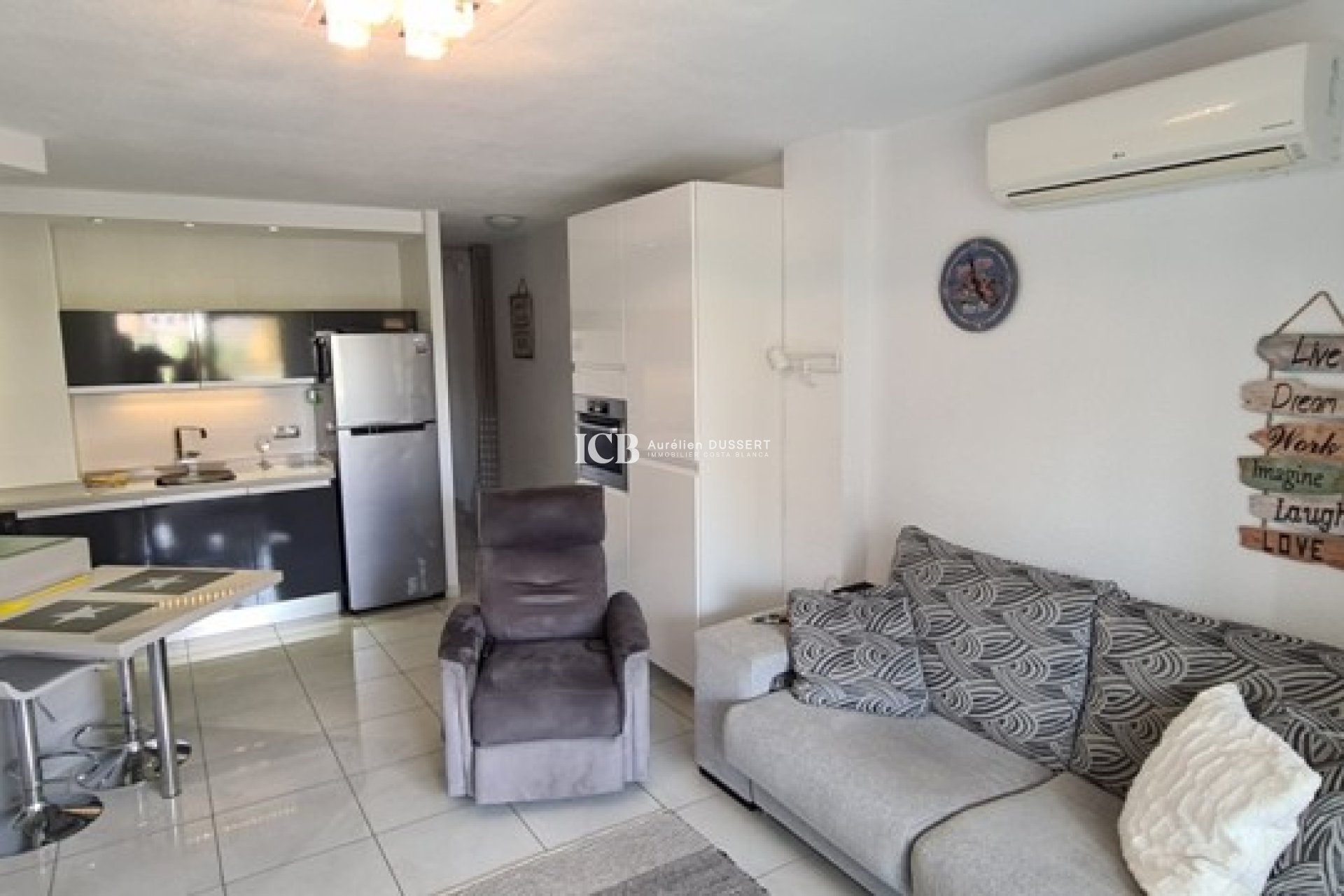 Reventa - Apartamento / piso -
Punta Prima - Torrevieja