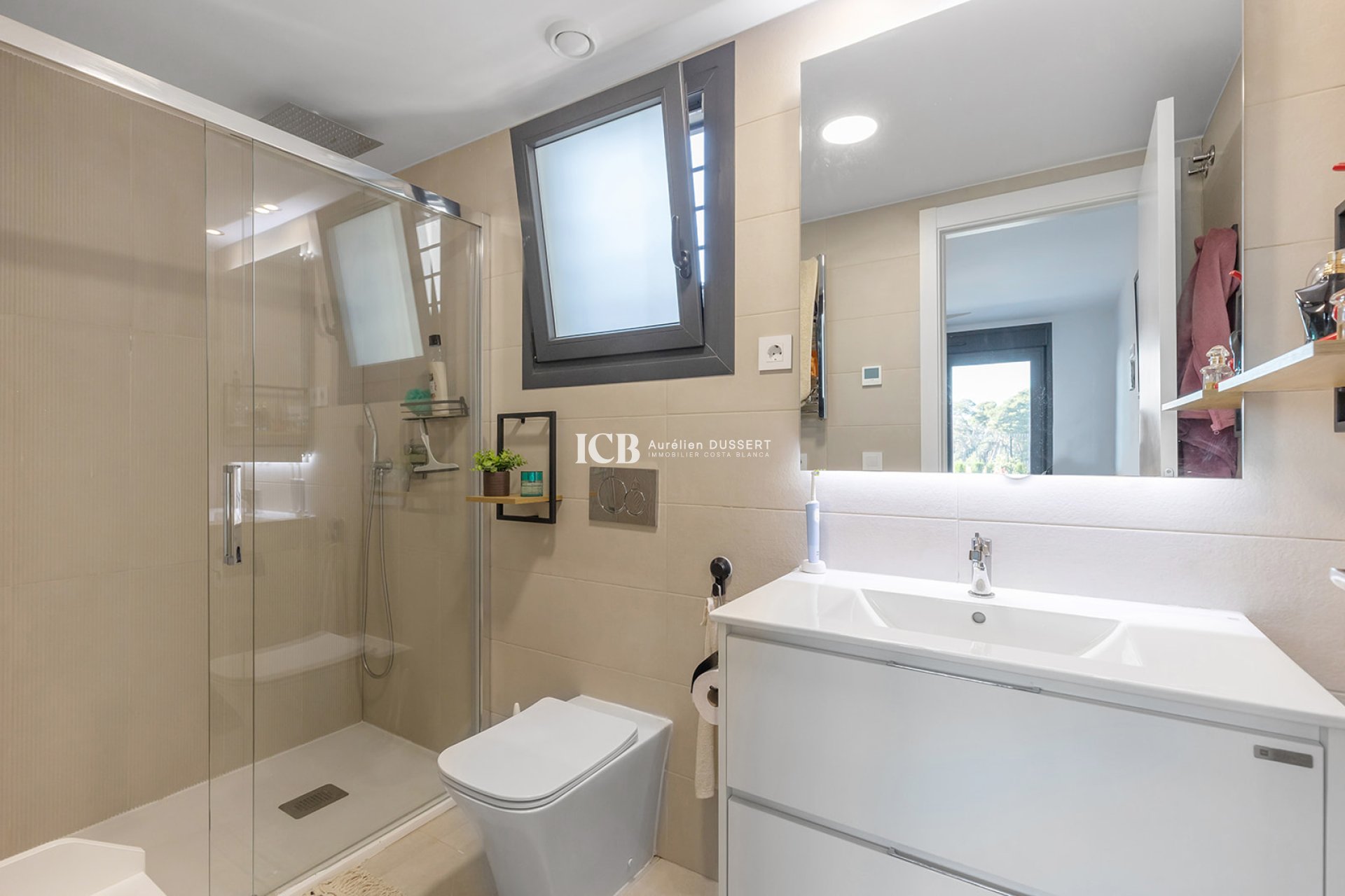 Reventa - Apartamento / piso -
Punta Prima - Torrevieja