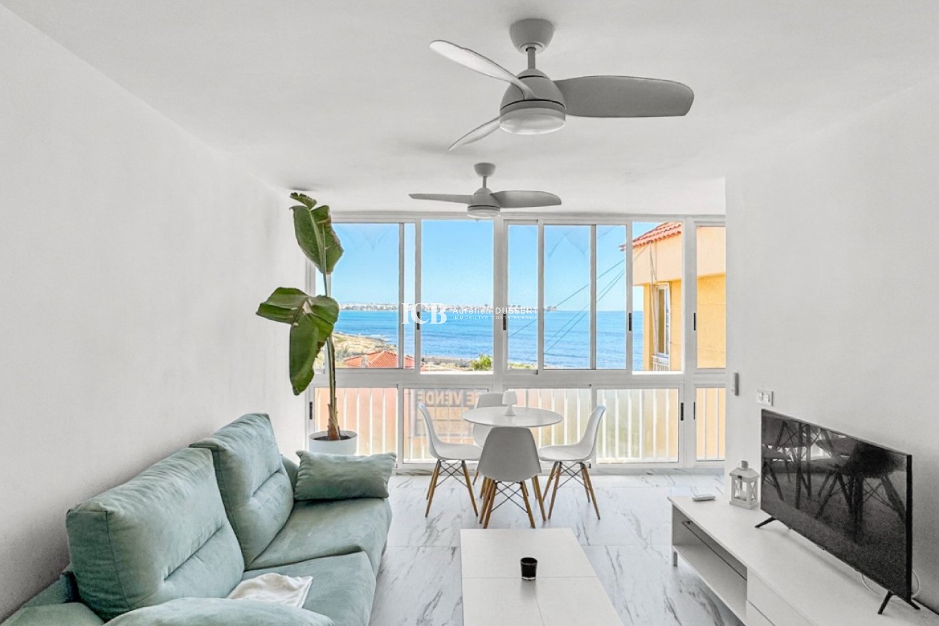 Reventa - Apartamento / piso -
Punta Prima - Torrevieja