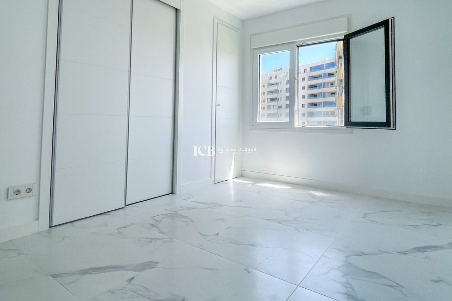 Reventa - Apartamento / piso -
Punta Prima - Torrevieja