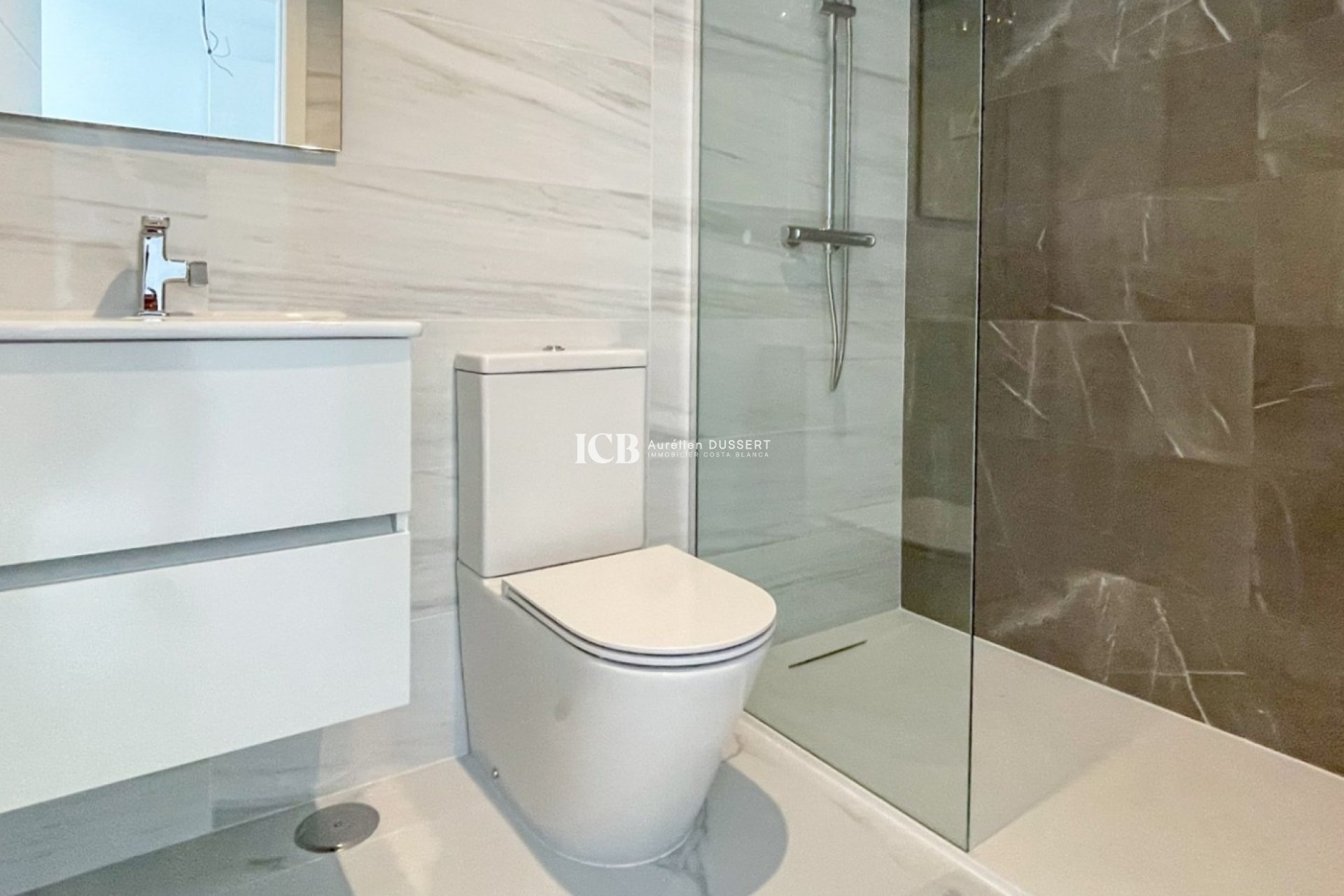 Reventa - Apartamento / piso -
Punta Prima - Torrevieja