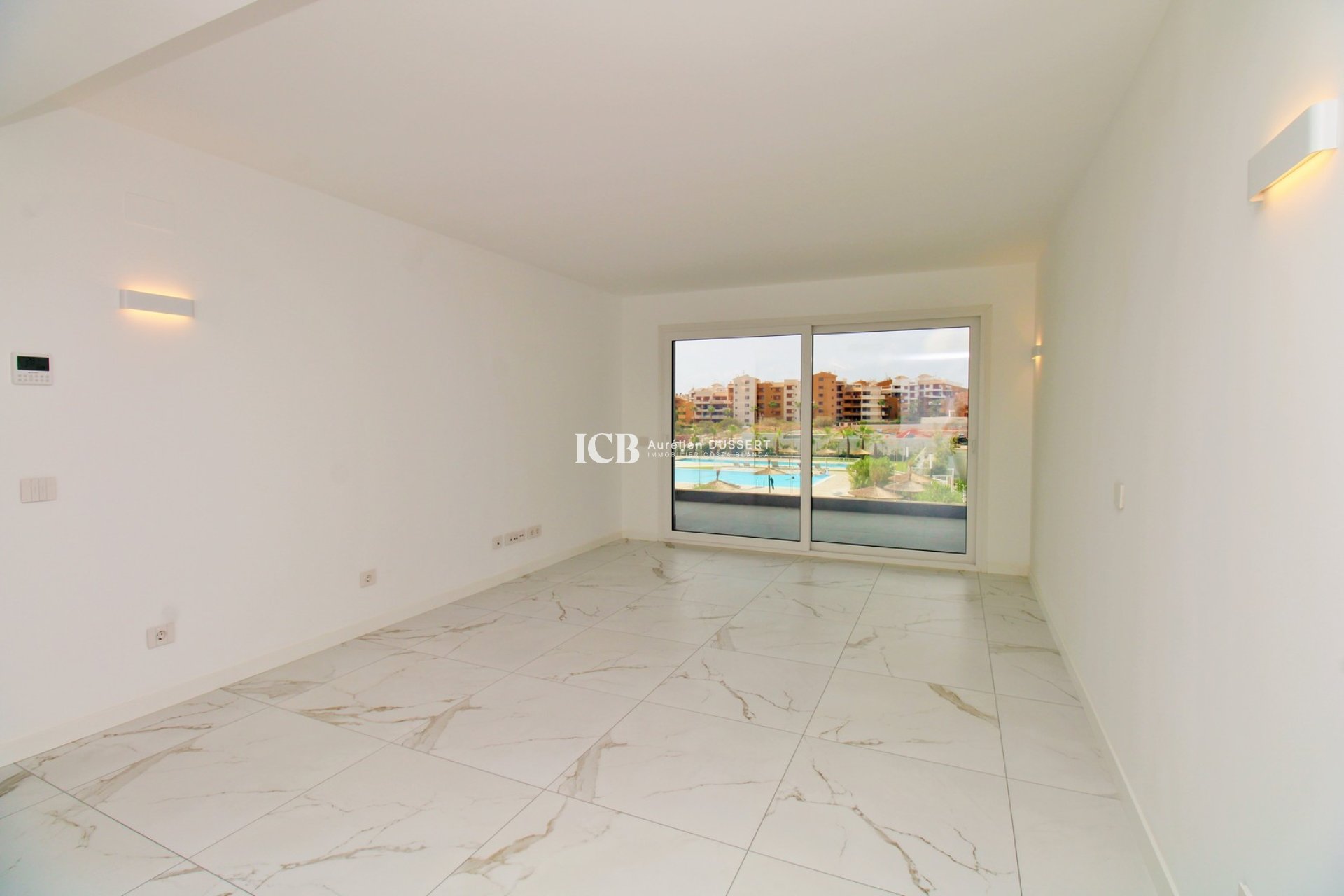 Reventa - Apartamento / piso -
Punta Prima - Torrevieja