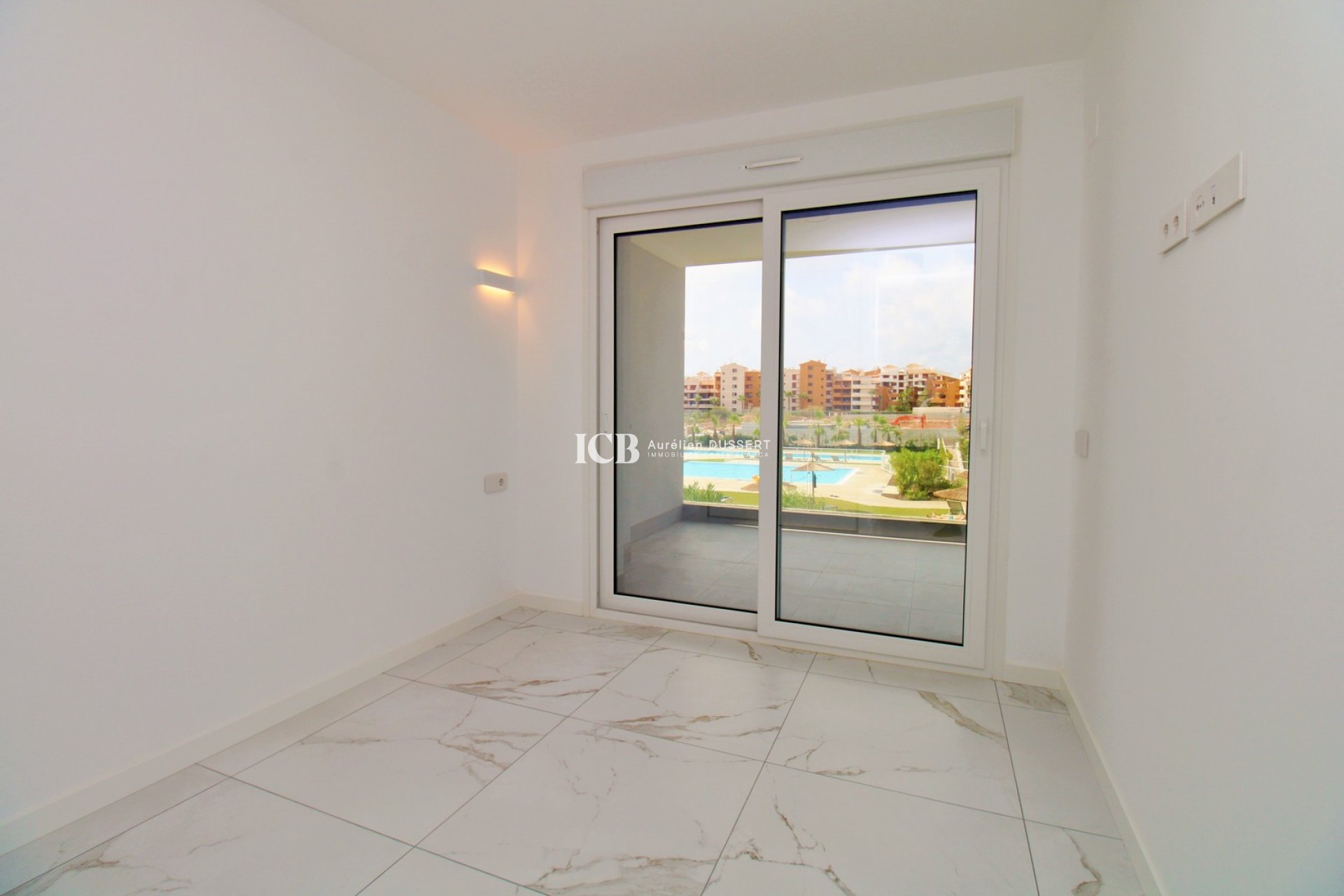 Reventa - Apartamento / piso -
Punta Prima - Torrevieja