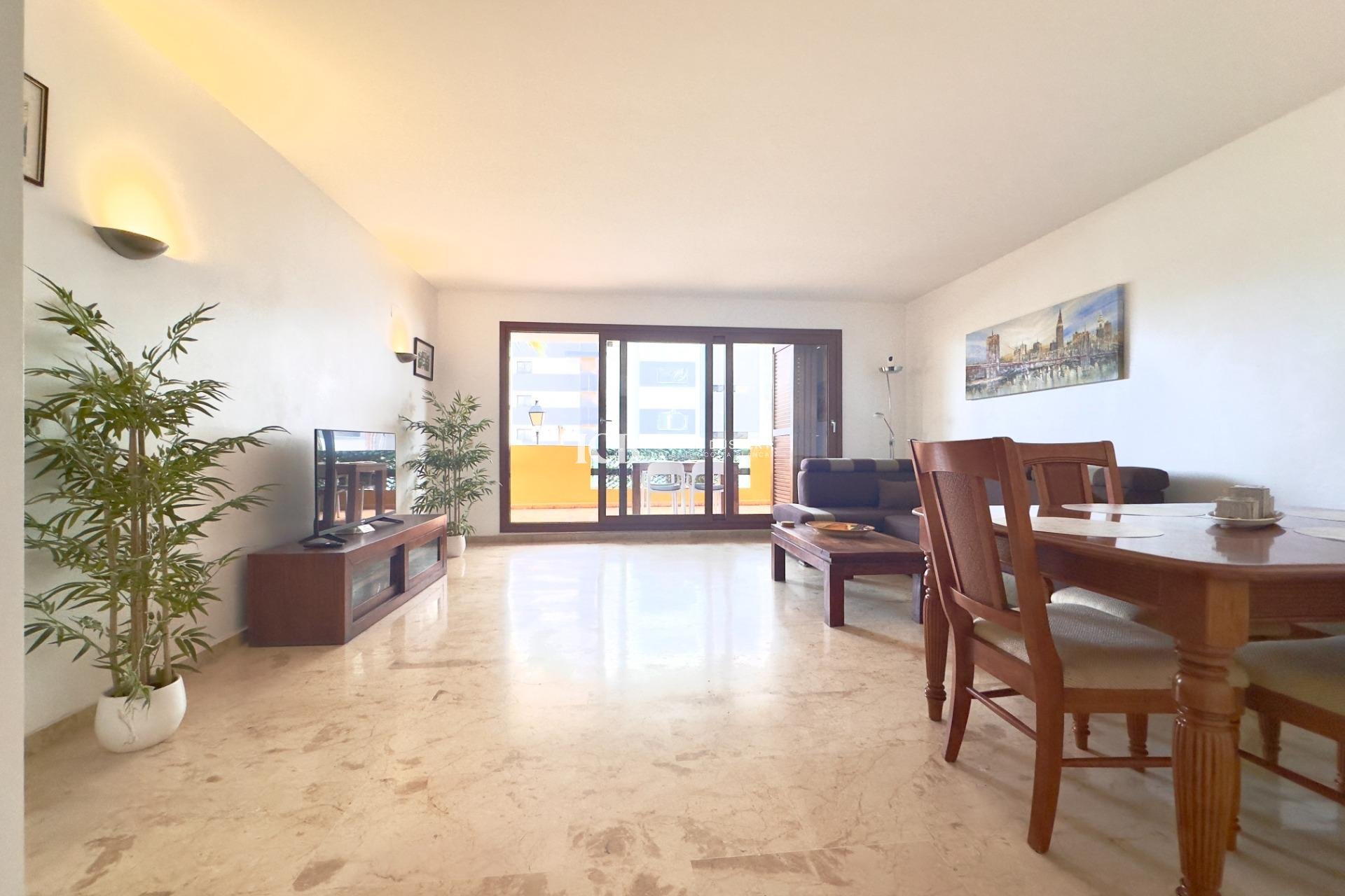 Reventa - Apartamento / piso -
Punta Prima - Torrevieja