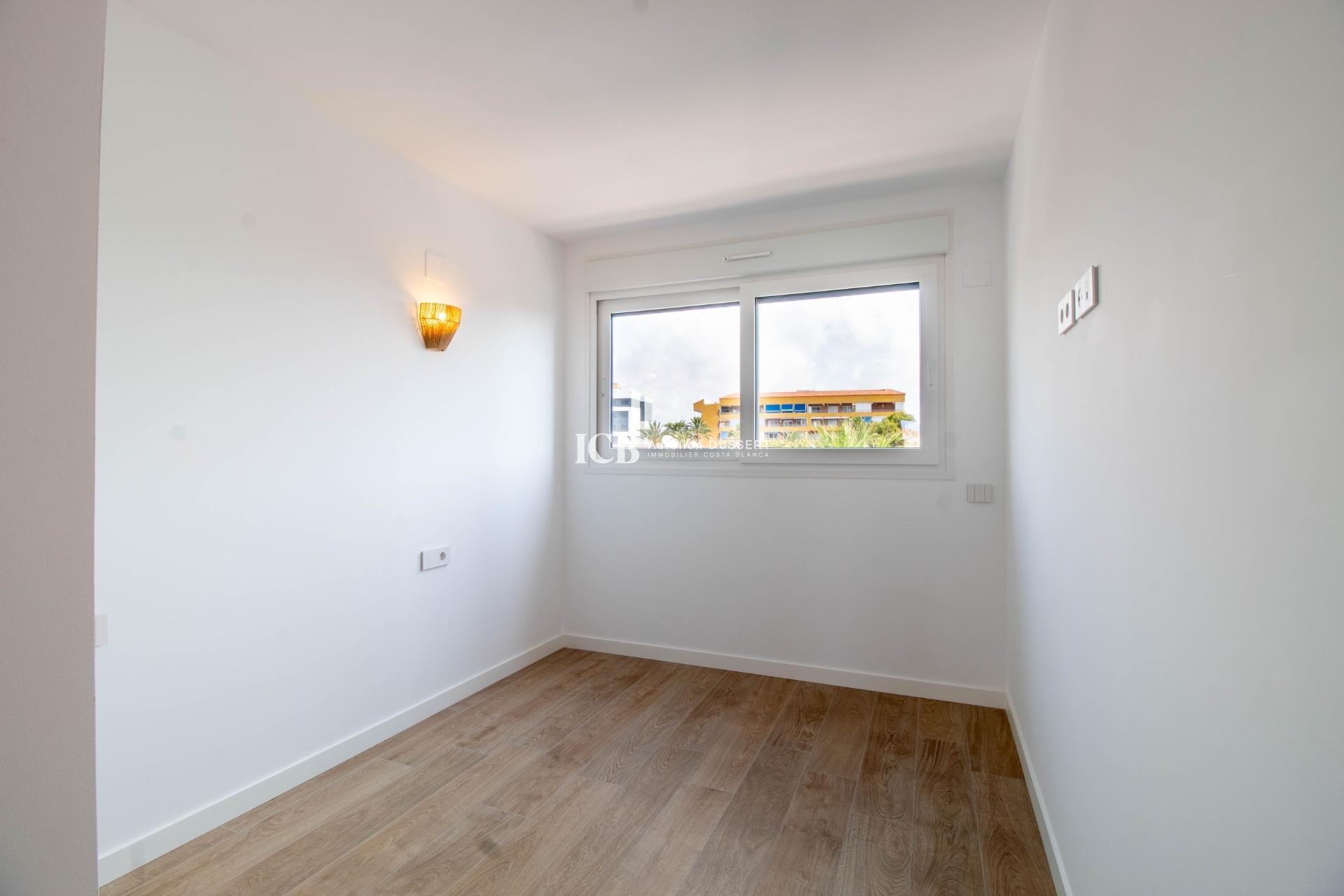 Reventa - Apartamento / piso -
Punta Prima - Torrevieja