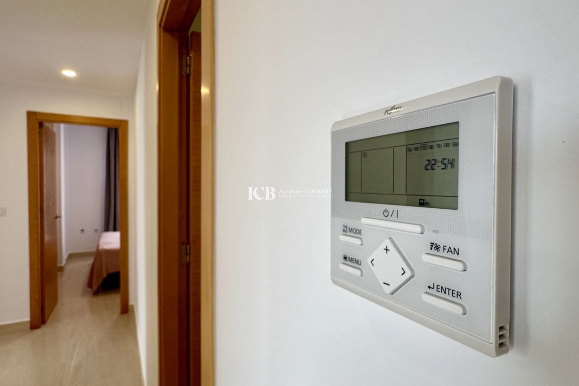 Reventa - Apartamento / piso -
San Miguel de Salinas - Centro