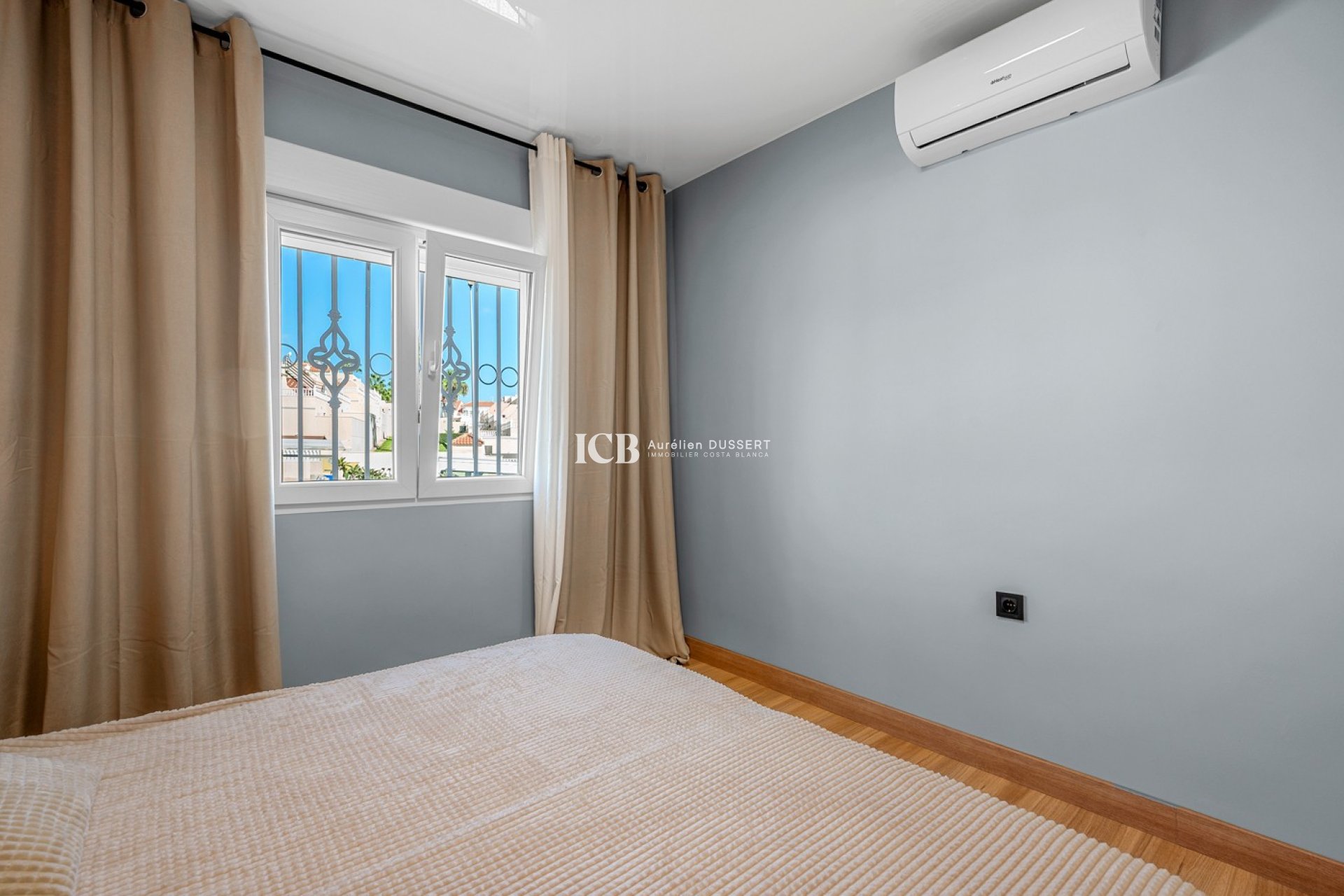 Reventa - Apartamento / piso -
San Miguel de Salinas - El Galan